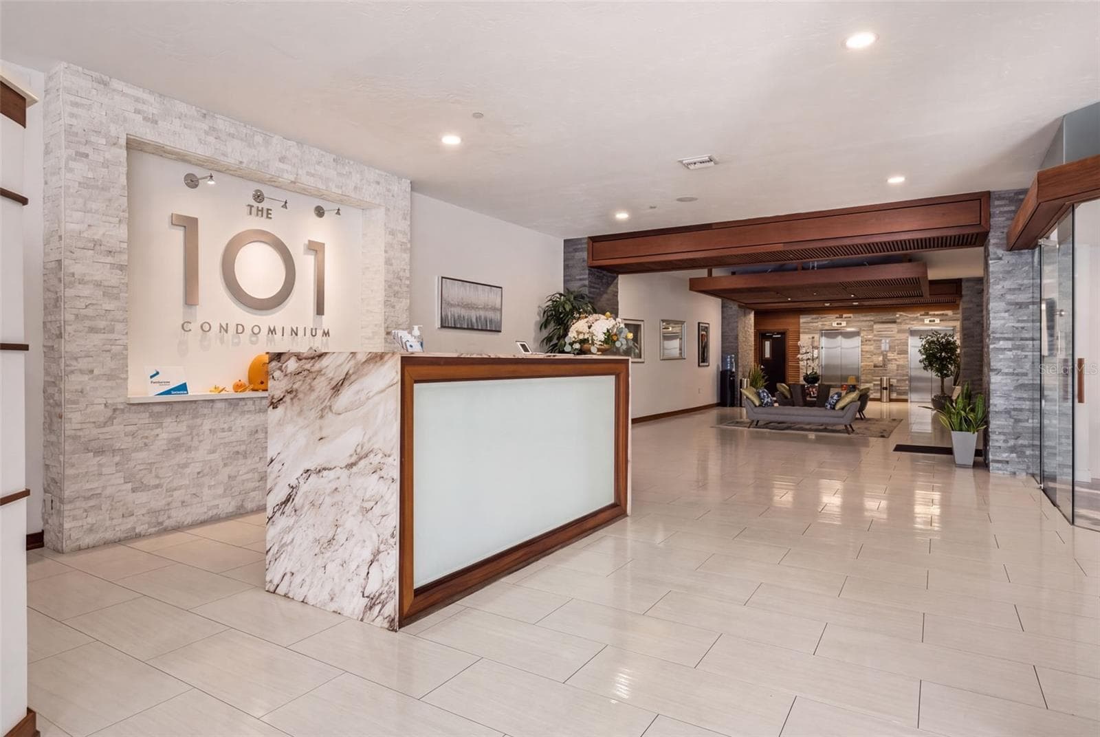 Condominium at 101 S GULFSTREAM AVE #5G, SARASOTA, photo 26 of 36