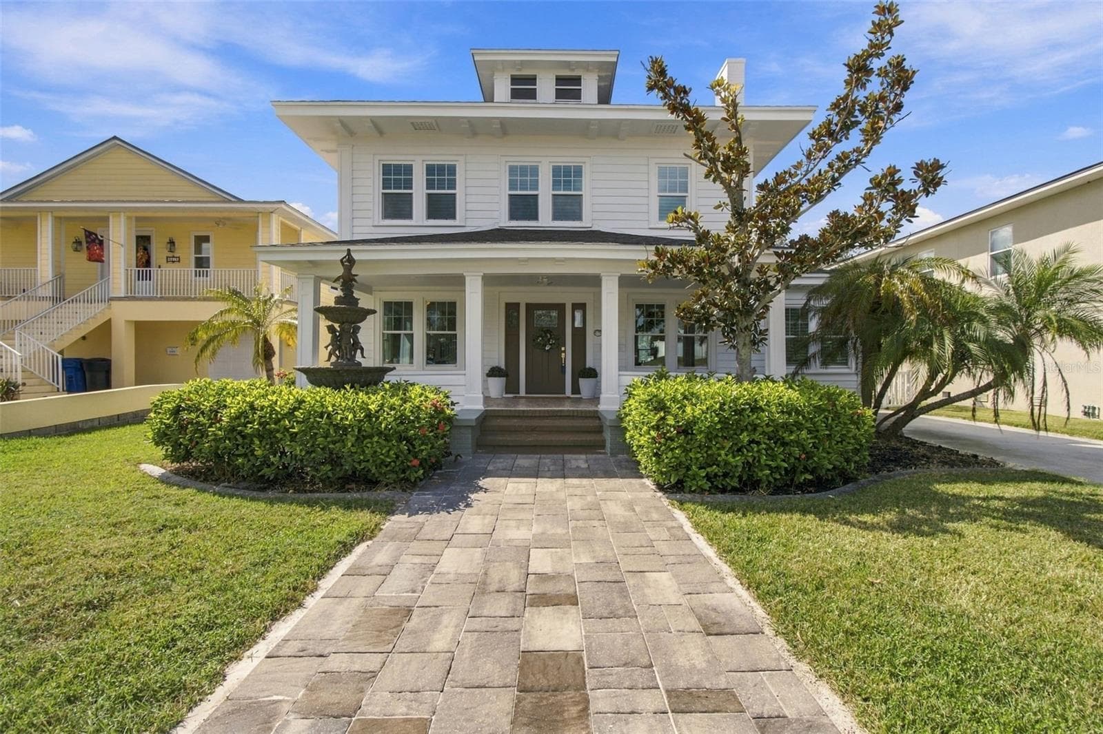 Single Family Residence at 5426 VENETIAN BLVD NE, ST PETERSBURG, photo 2 of 99