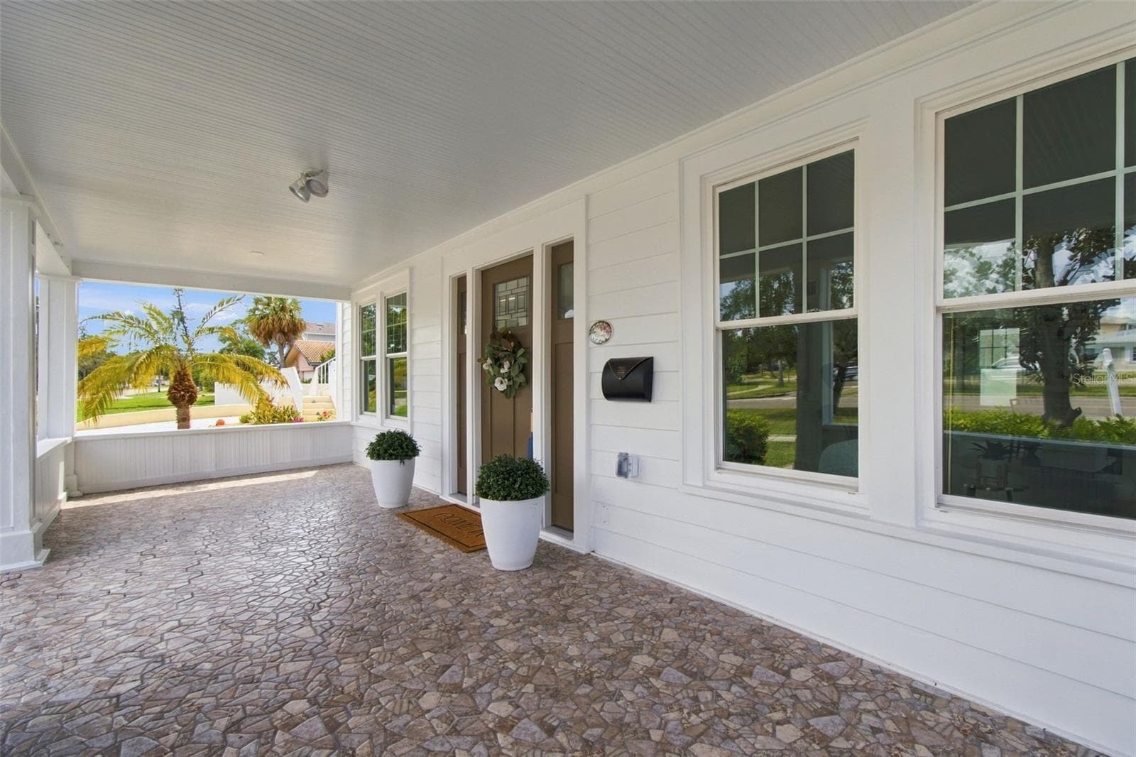 Front porch - 5426 VENETIAN BLVD NE, ST PETERSBURG