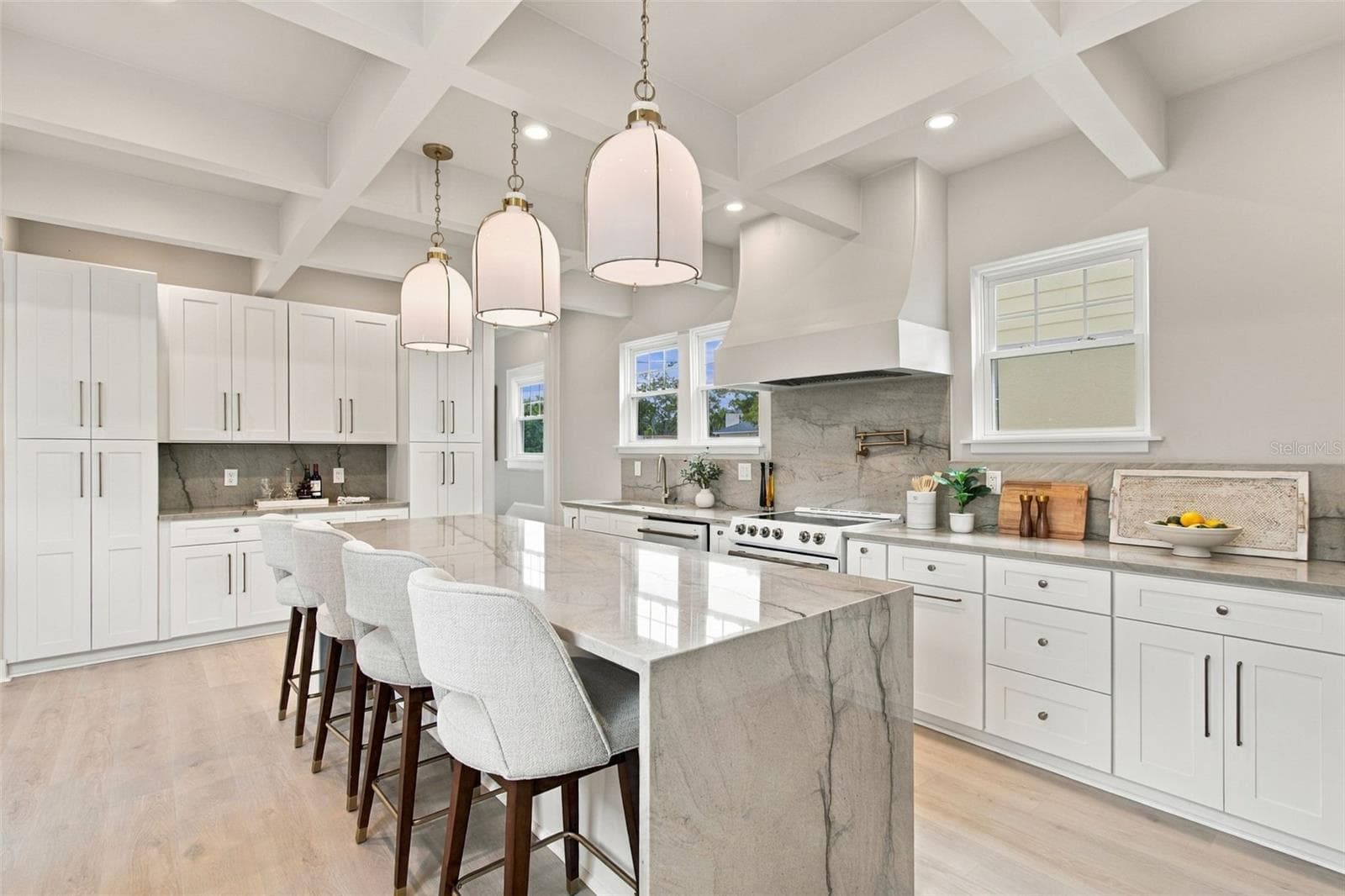 Kitchen - 5426 VENETIAN BLVD NE, ST PETERSBURG