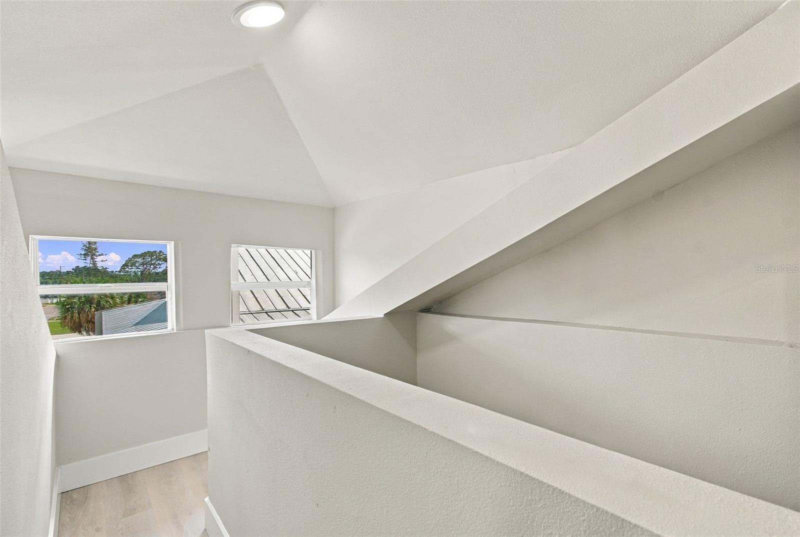 Finished attic - 5426 VENETIAN BLVD NE, ST PETERSBURG