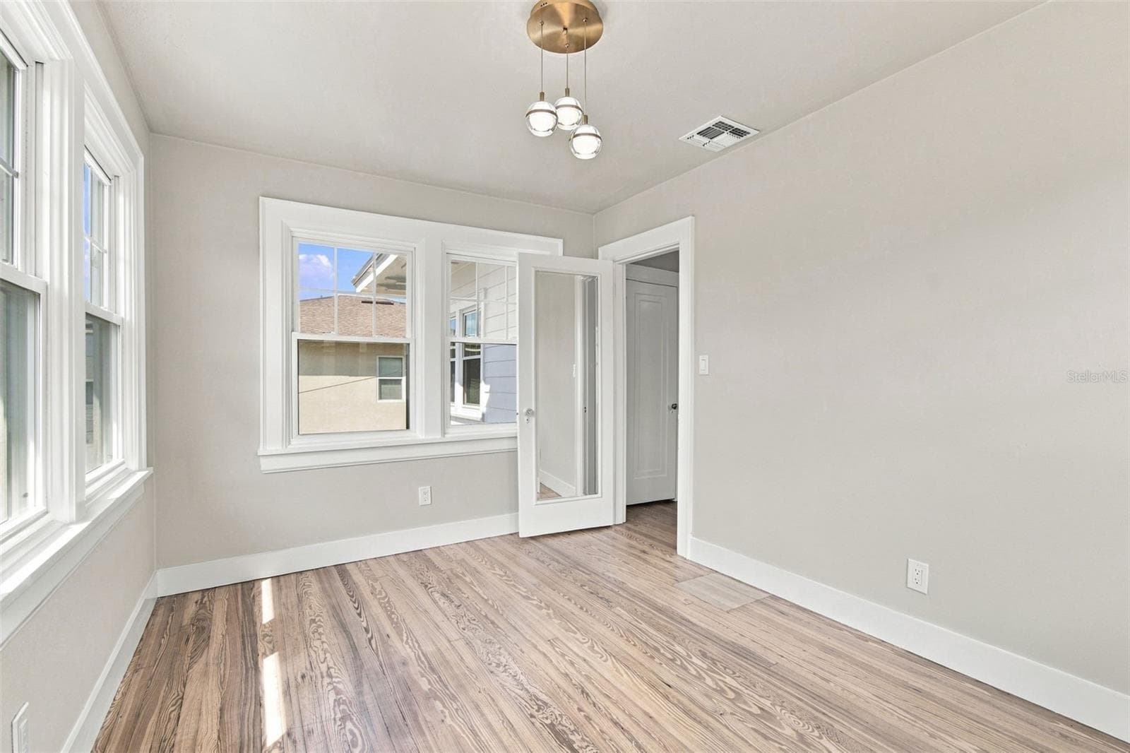 Second floor bonus room - 5426 VENETIAN BLVD NE, ST PETERSBURG