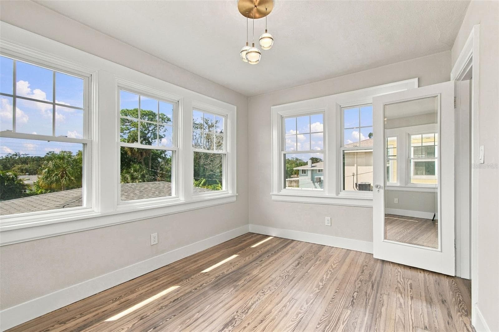 Second floor bonus room - 5426 VENETIAN BLVD NE, ST PETERSBURG