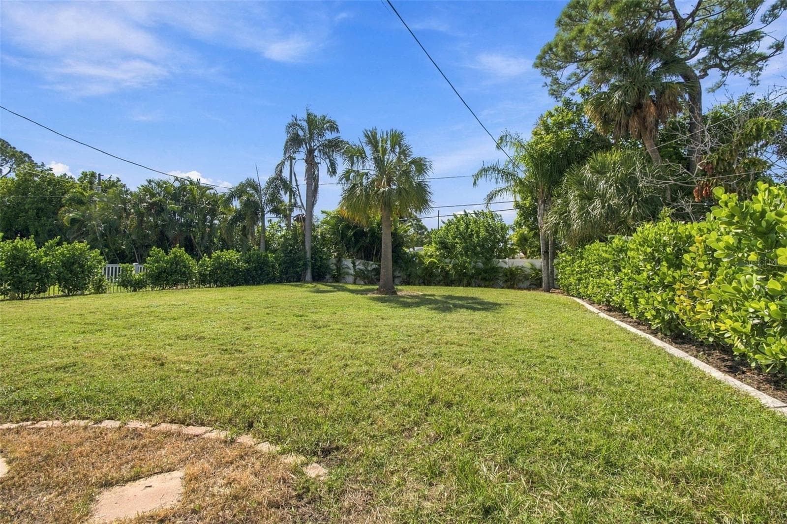 Backyard - 5426 VENETIAN BLVD NE, ST PETERSBURG