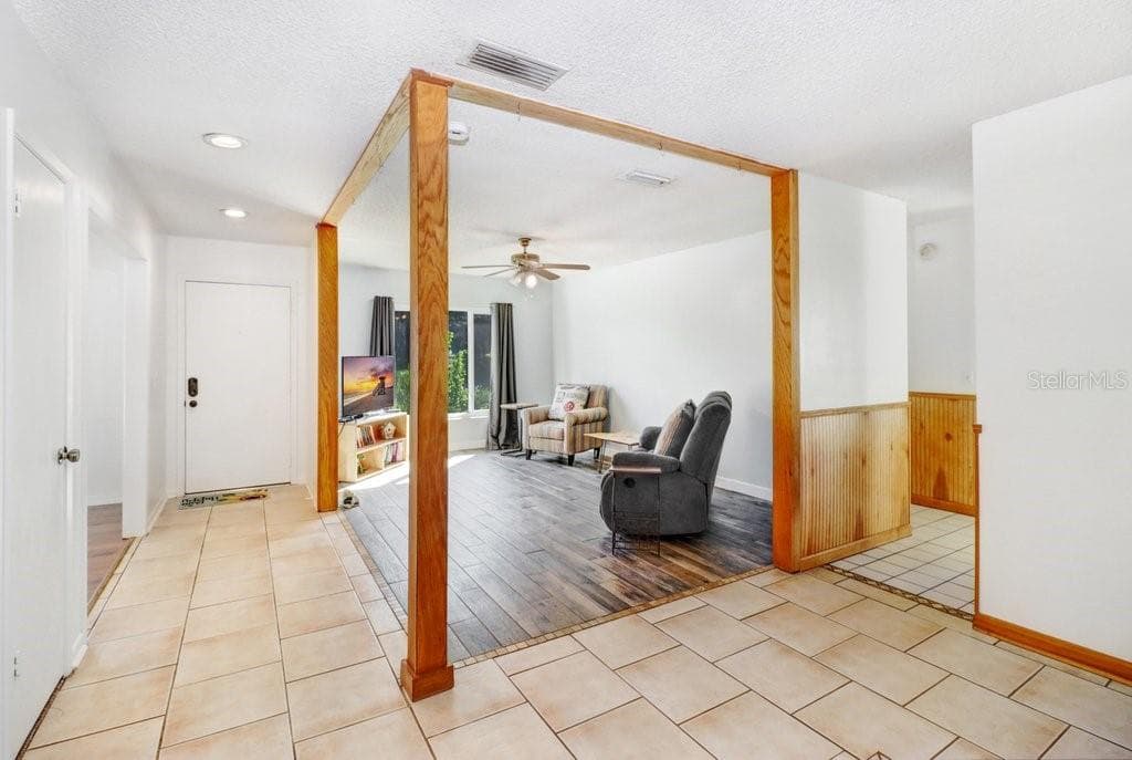 Single Family Residence at 3709 CASABA LOOP, VALRICO, photo 7 of 38