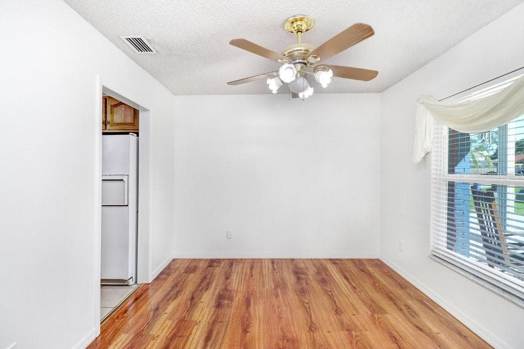 Single Family Residence at 3709 CASABA LOOP, VALRICO, photo 10 of 38