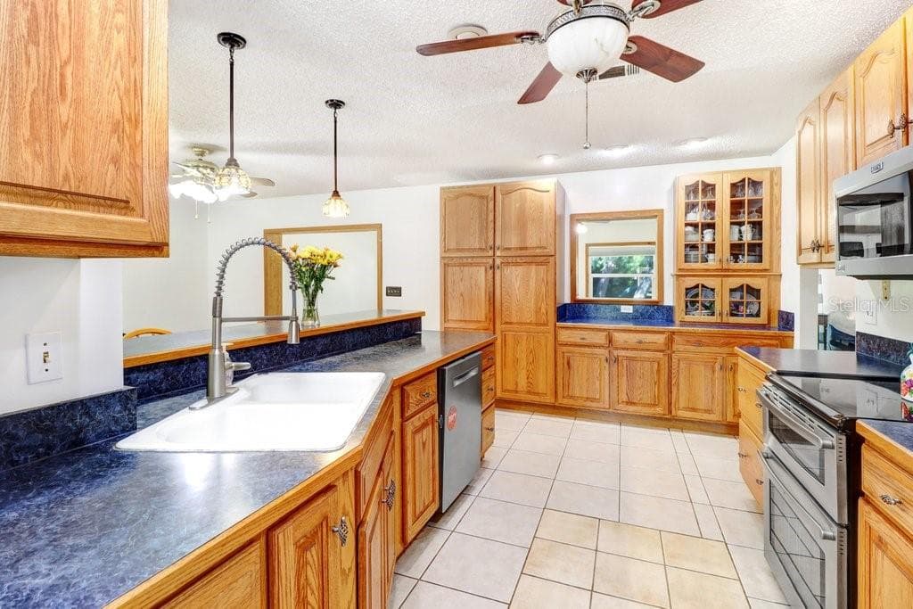 Single Family Residence at 3709 CASABA LOOP, VALRICO, photo 16 of 38