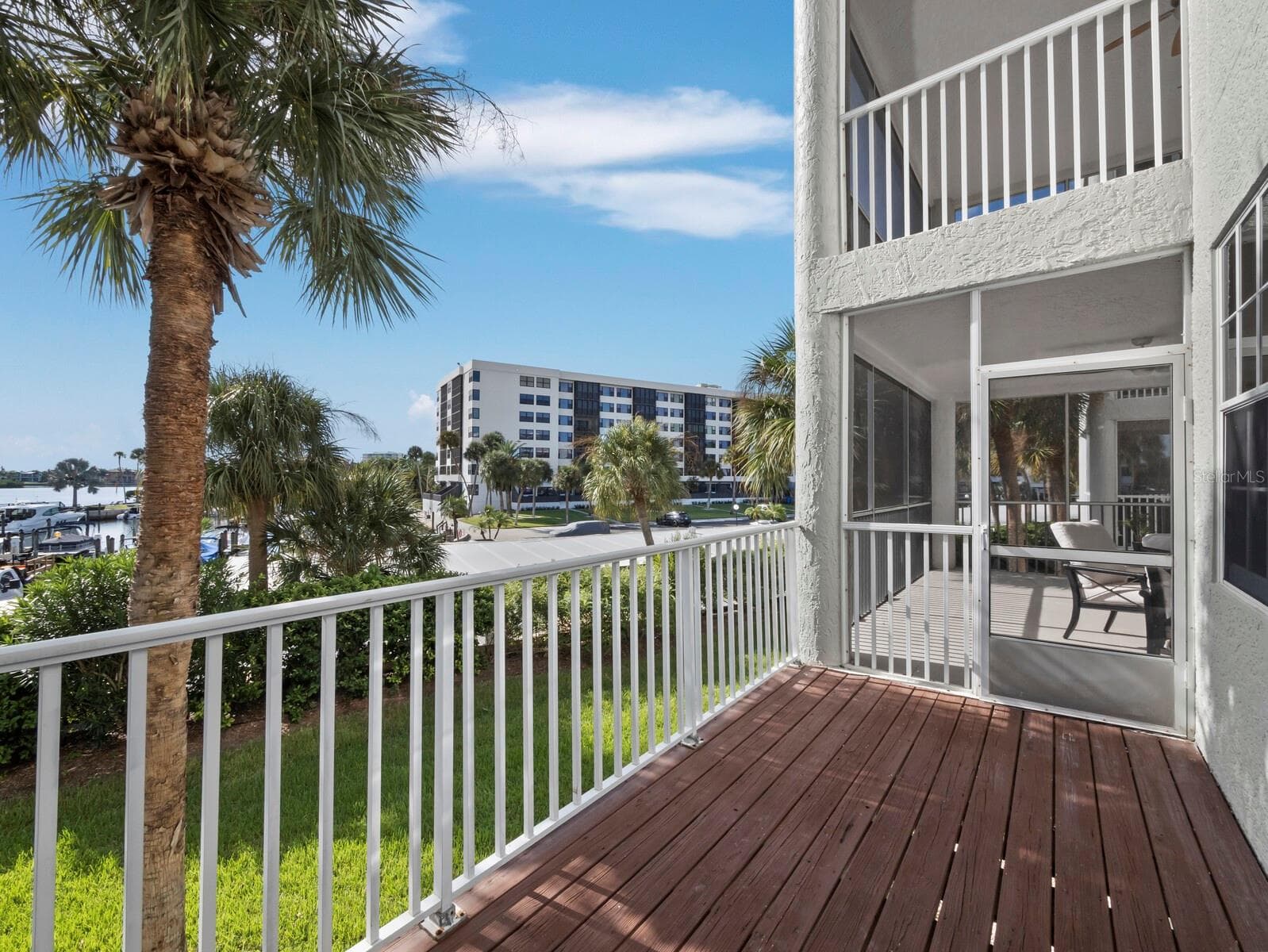 Private sun deck off screened lanai - 1260 DOLPHIN BAY WAY #203, SARASOTA