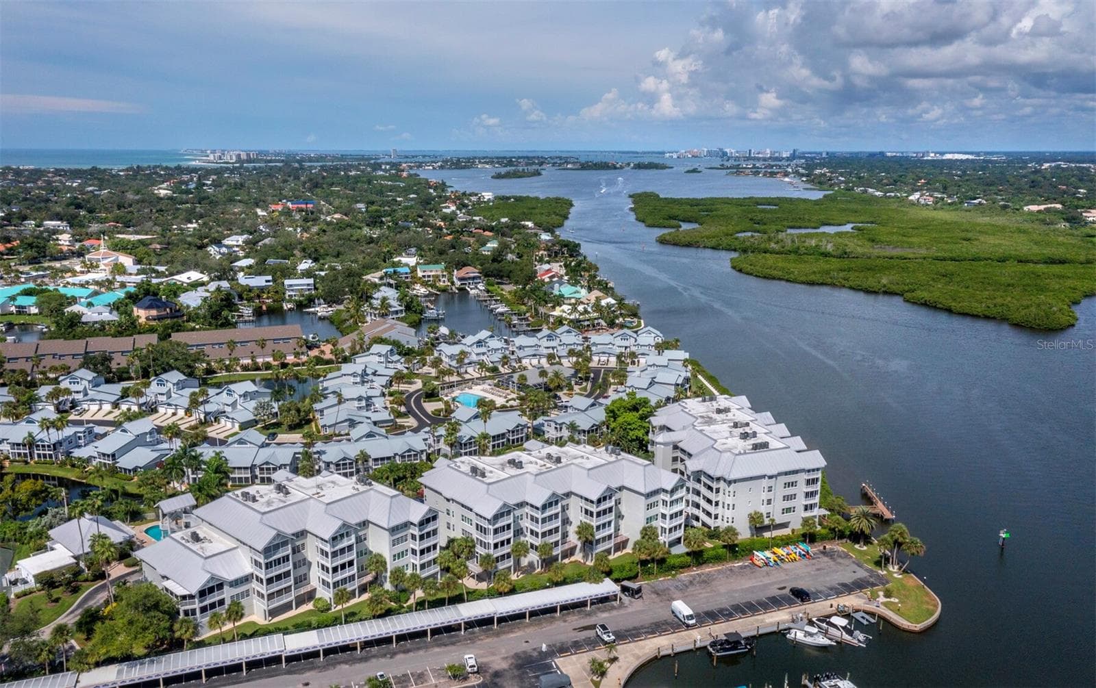 Condominium at 1260 DOLPHIN BAY WAY #203, SARASOTA, photo 28 of 37