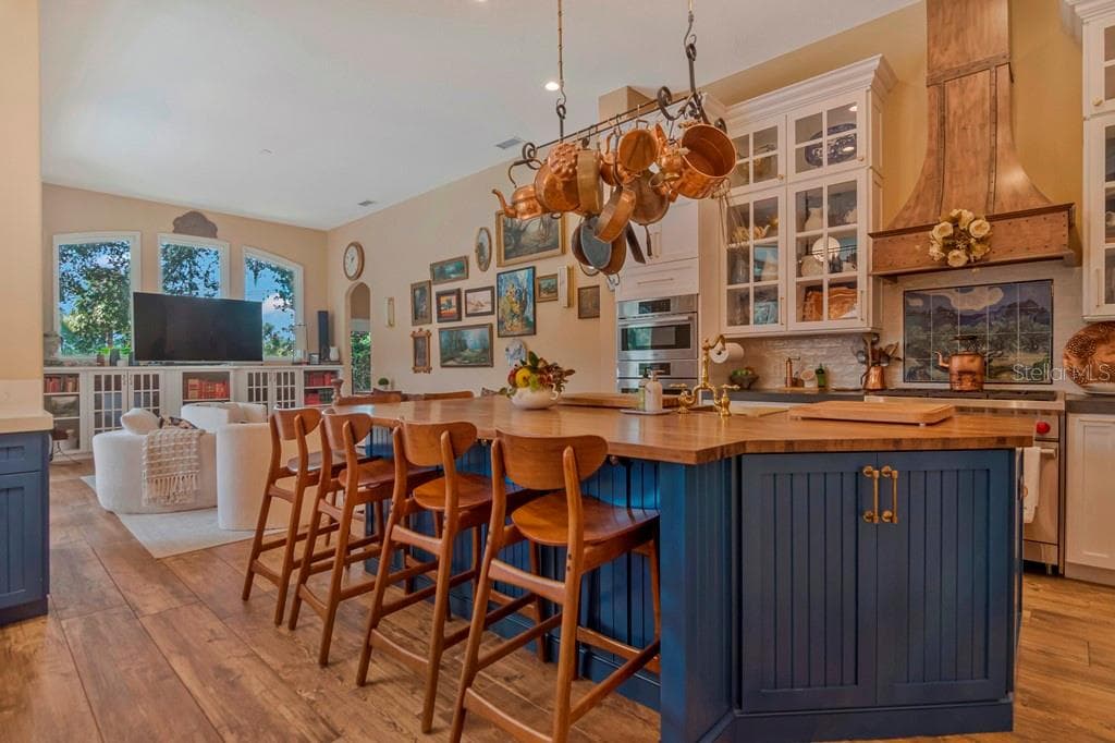 *Beautifully Renovated New Kitchen - 5907 CHERRY OAK DR, VALRICO