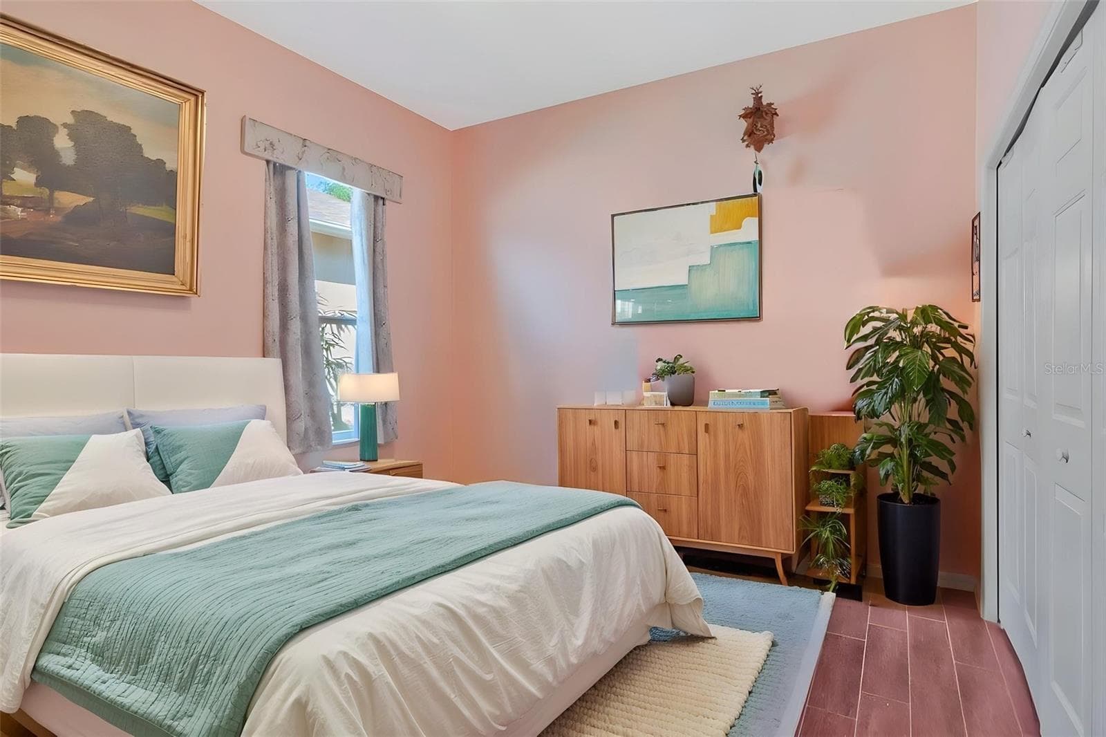 *Guest Room 3 - 5907 CHERRY OAK DR, VALRICO