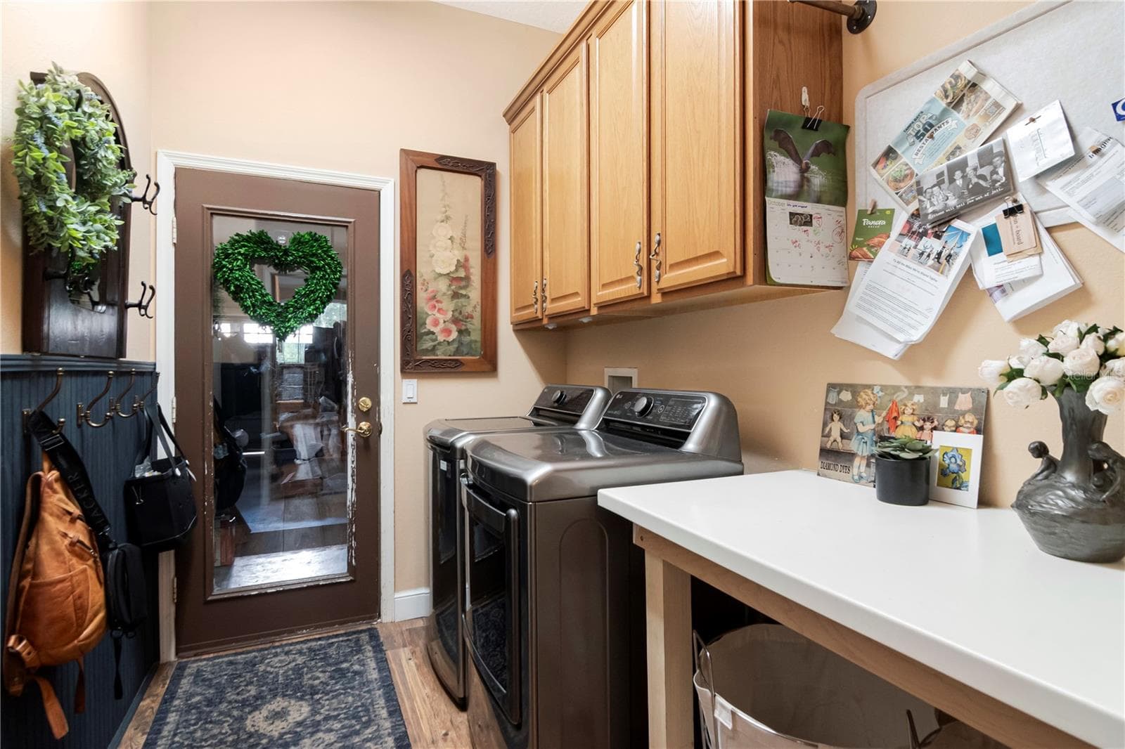 Spacious Laundry Room - 5907 CHERRY OAK DR, VALRICO