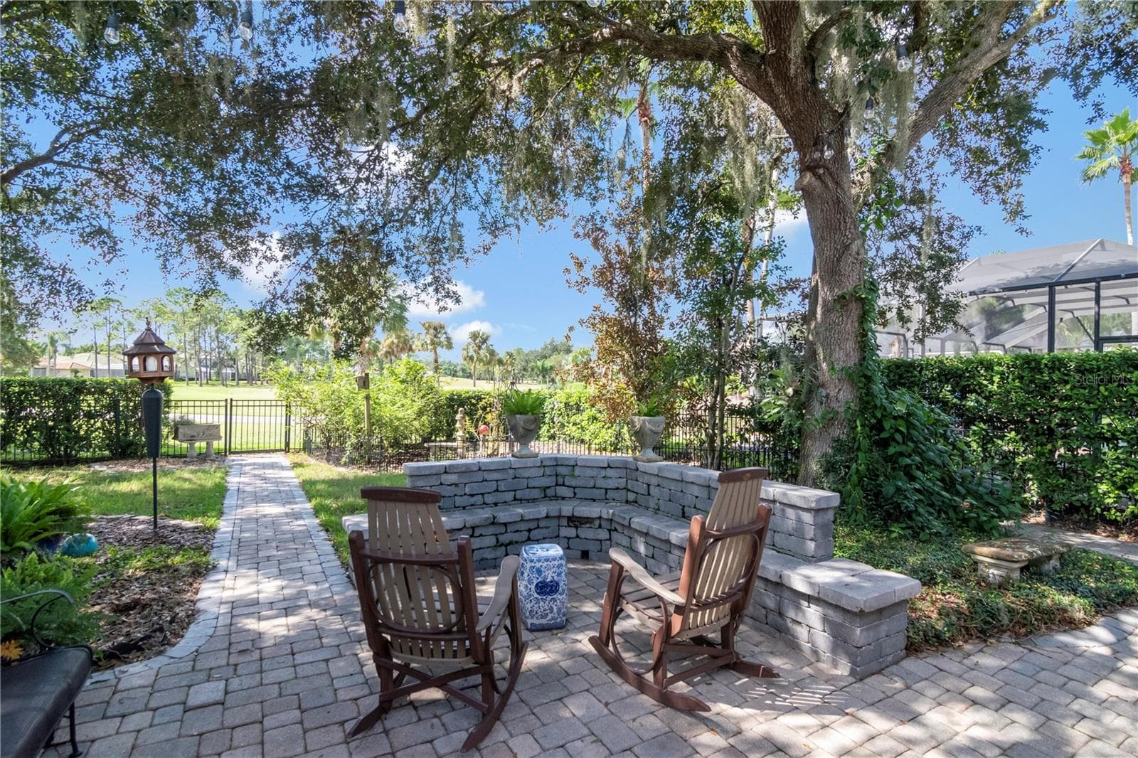 Private Space outside of screen - 5907 CHERRY OAK DR, VALRICO