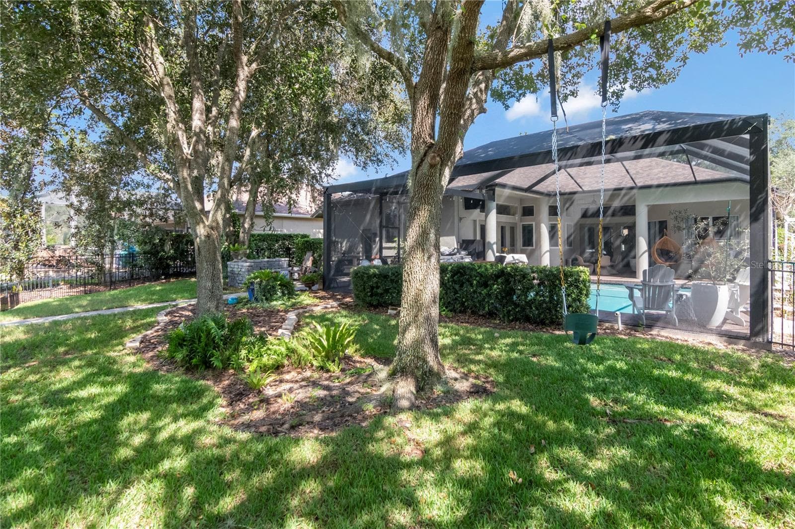 Lots of Sunshine and Shade - 5907 CHERRY OAK DR, VALRICO