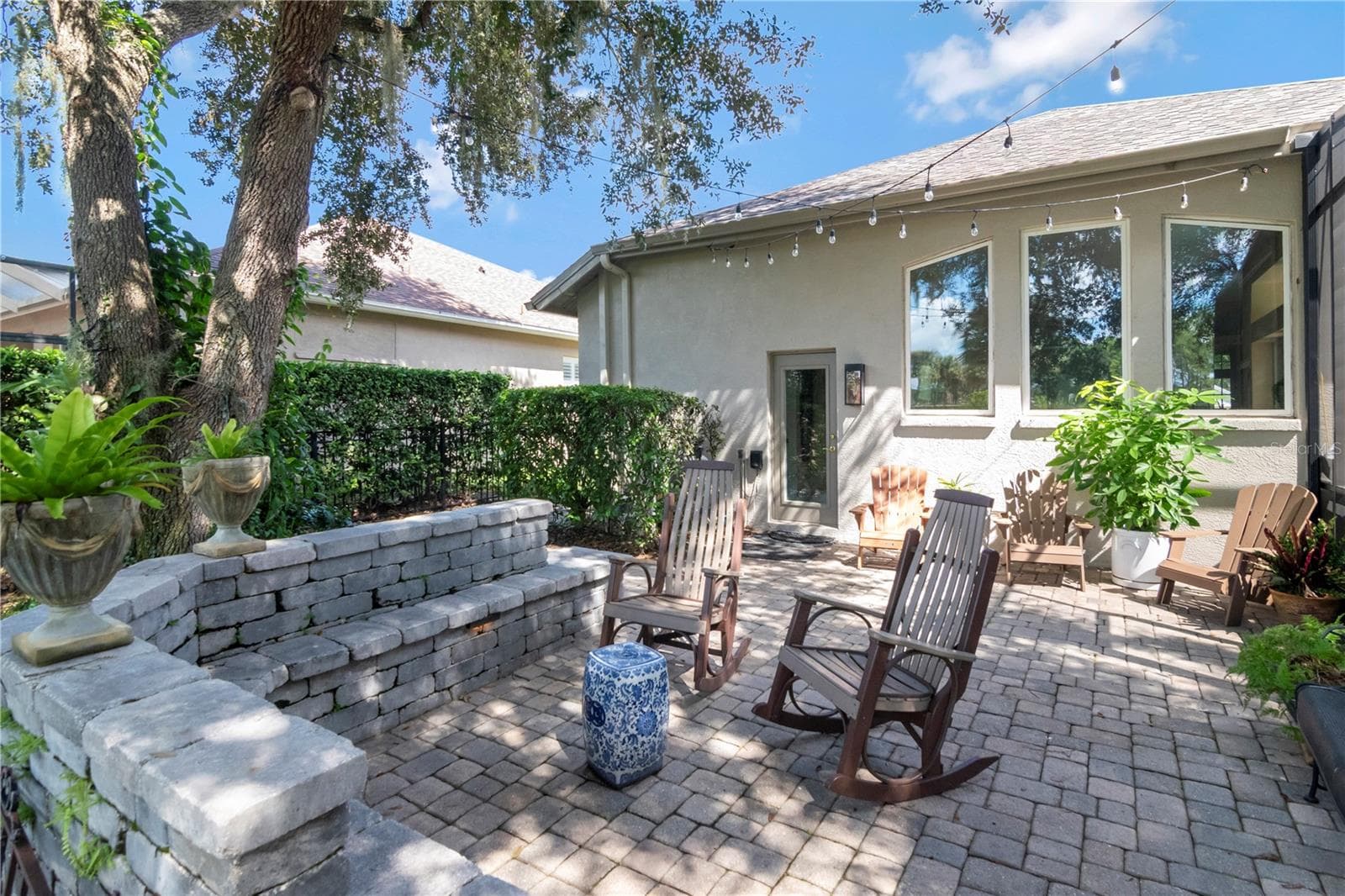 Outdoor Living Space - 5907 CHERRY OAK DR, VALRICO