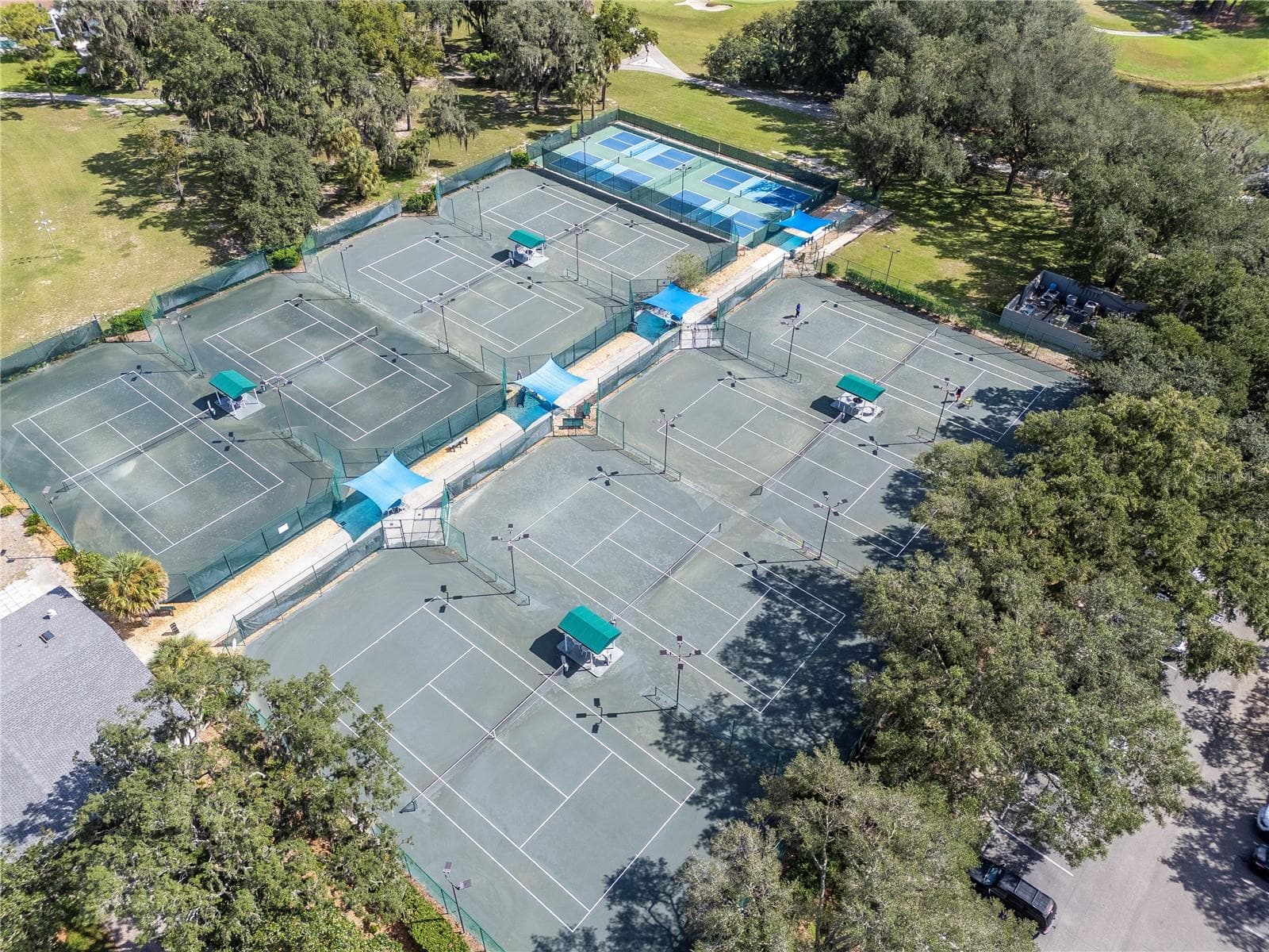 Community Tennis and Pickle Ball - 5907 CHERRY OAK DR, VALRICO