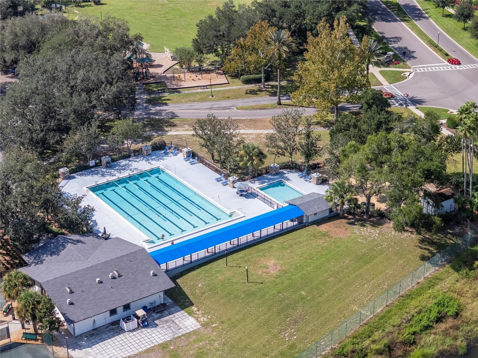 Community Pool - 5907 CHERRY OAK DR, VALRICO