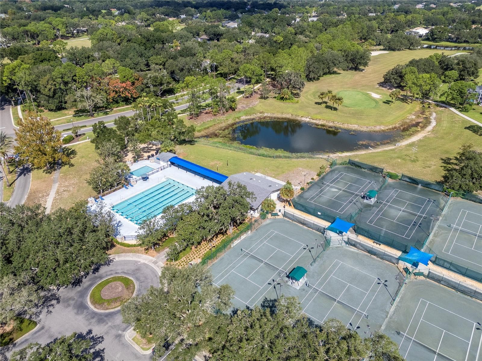 Beautiful Golf Course Community - 5907 CHERRY OAK DR, VALRICO