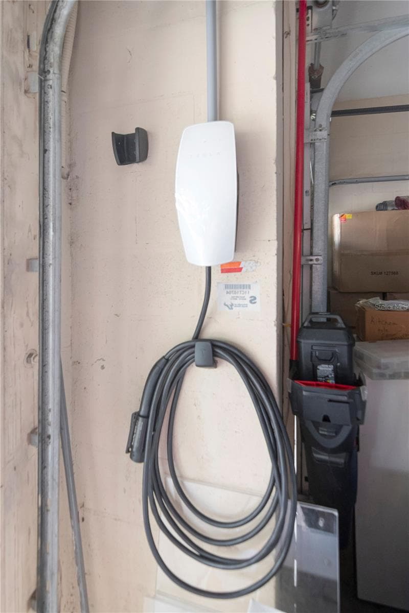 Car Charger Installed in the Garage - 5907 CHERRY OAK DR, VALRICO