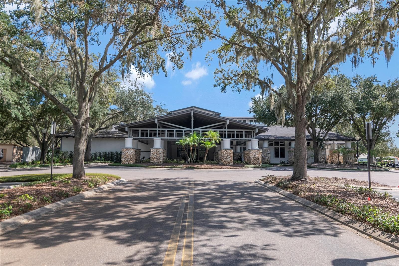 Riverhills Amenities - 5907 CHERRY OAK DR, VALRICO