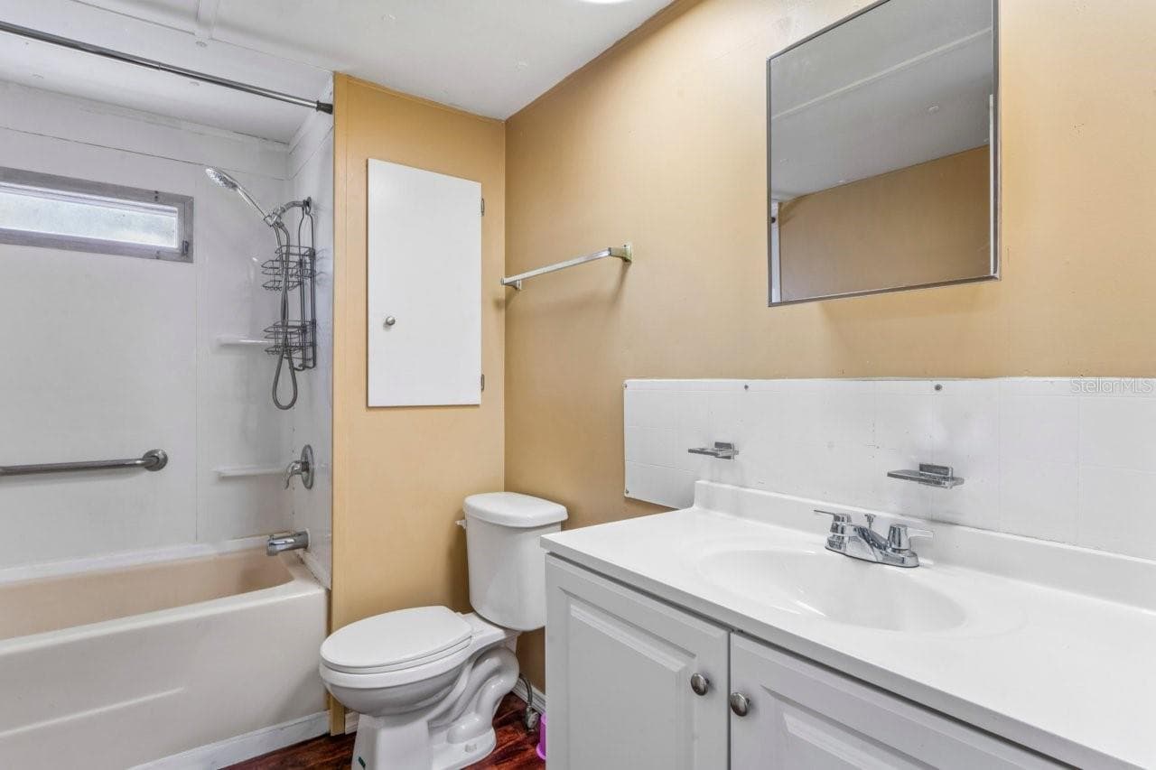 Mobile Home at 14621 & 14617 CORAL DR, HUDSON, photo 18 of 21