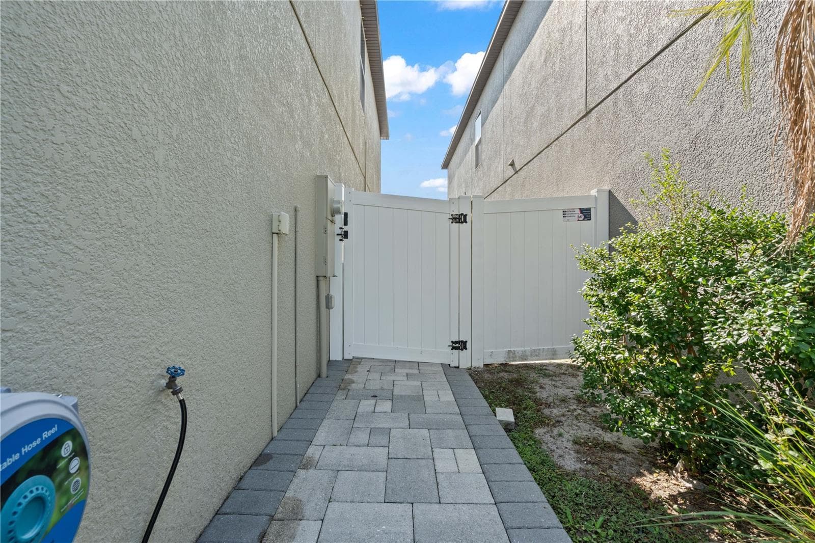 Single Family Residence at 3717 CAT MINT ST, TAMPA, photo 39 of 42