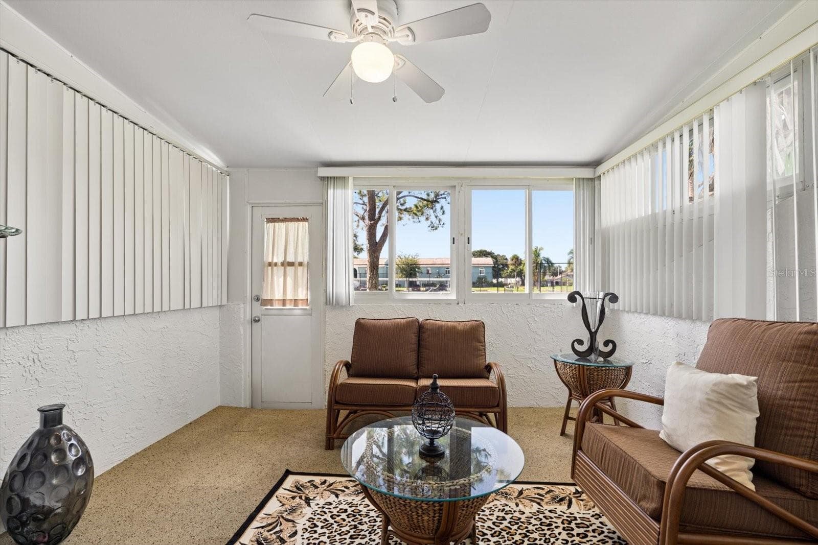 Closed in Porch - 172 115TH AVE N #172, ST PETERSBURG