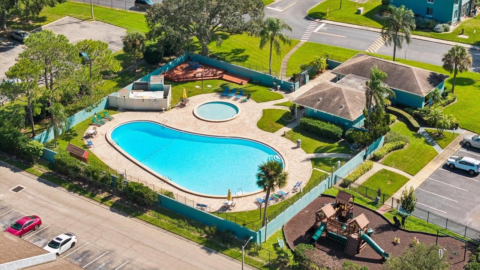 Condominium at 172 115TH AVE N #172, ST PETERSBURG, photo 28 of 36