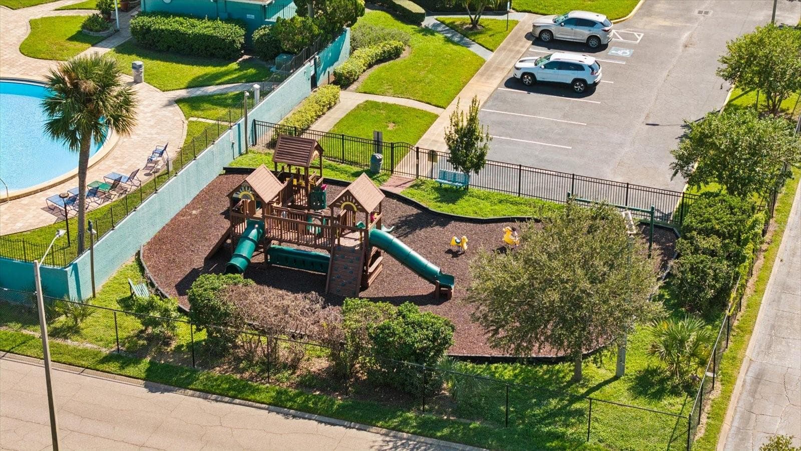 Condominium at 172 115TH AVE N #172, ST PETERSBURG, photo 29 of 36