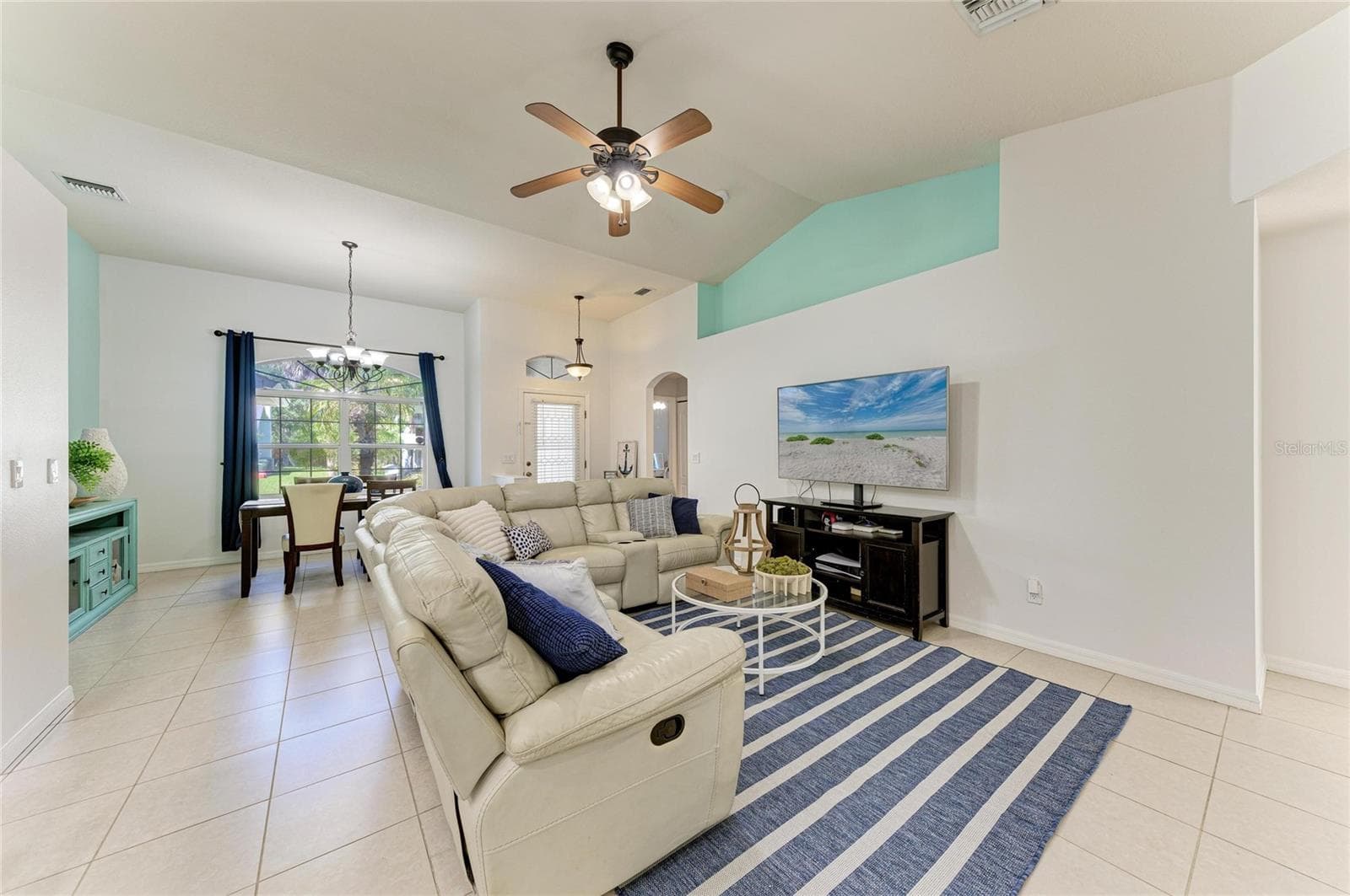 Single Family Residence at 485 GRANT RD, VENICE, photo 6 of 33
