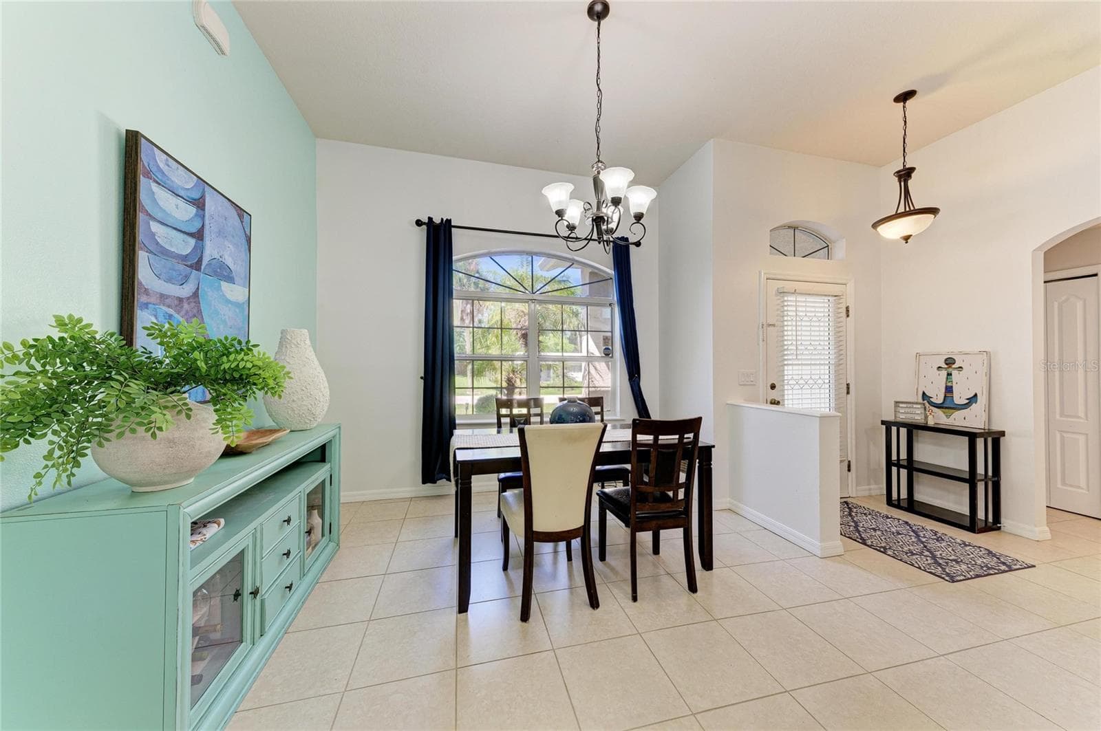 Single Family Residence at 485 GRANT RD, VENICE, photo 12 of 33