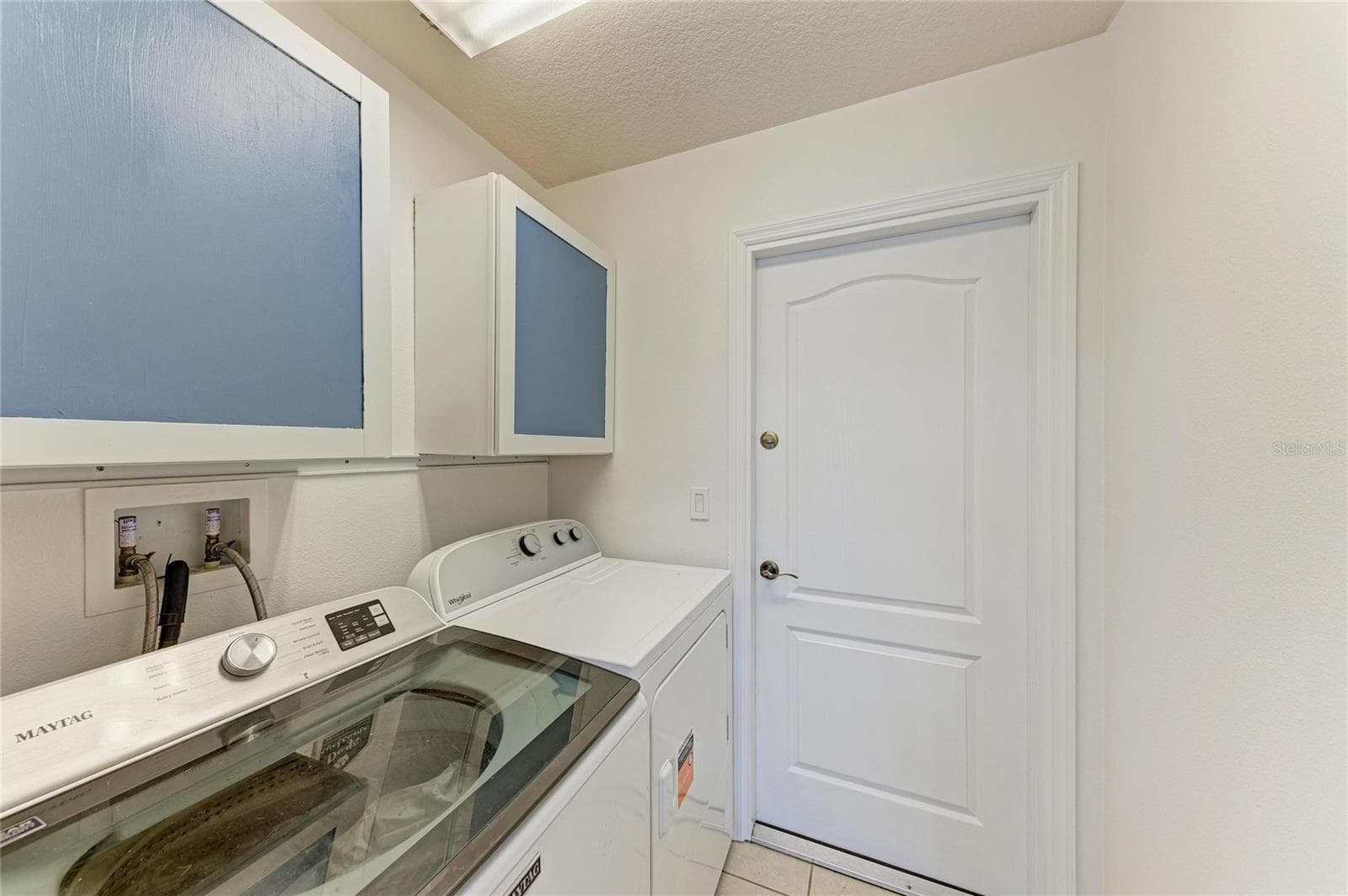 Single Family Residence at 485 GRANT RD, VENICE, photo 23 of 33