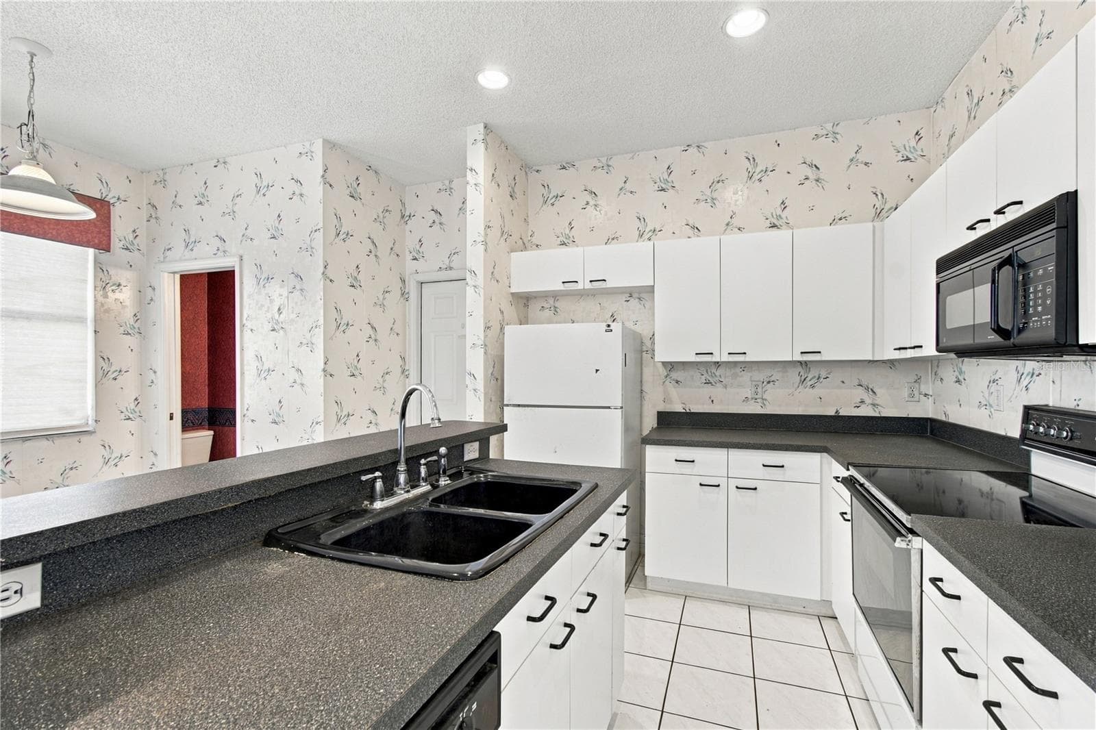 Townhouse at 1050 STARKEY RD #907, LARGO, photo 17 of 75
