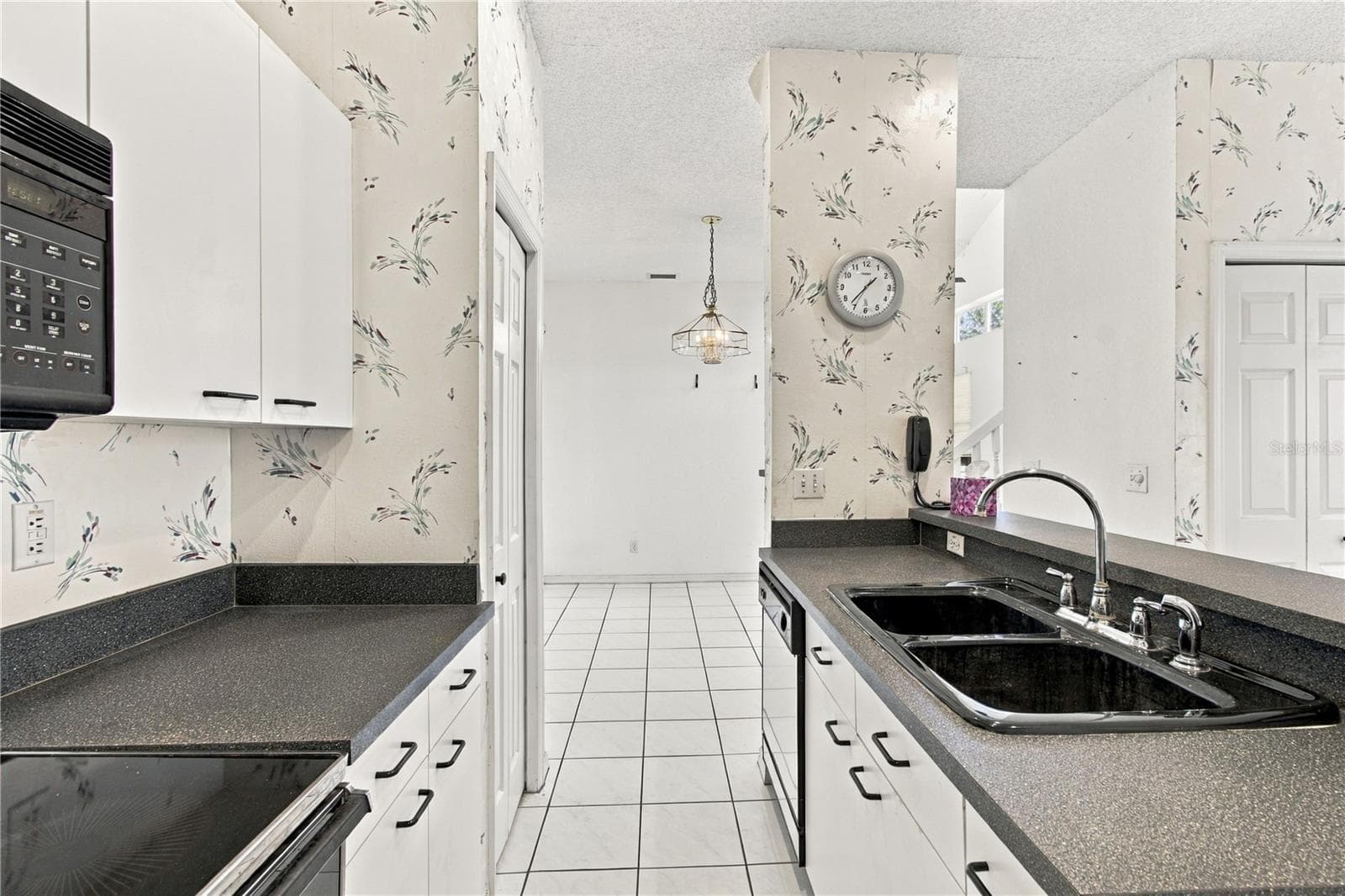 Townhouse at 1050 STARKEY RD #907, LARGO, photo 19 of 75