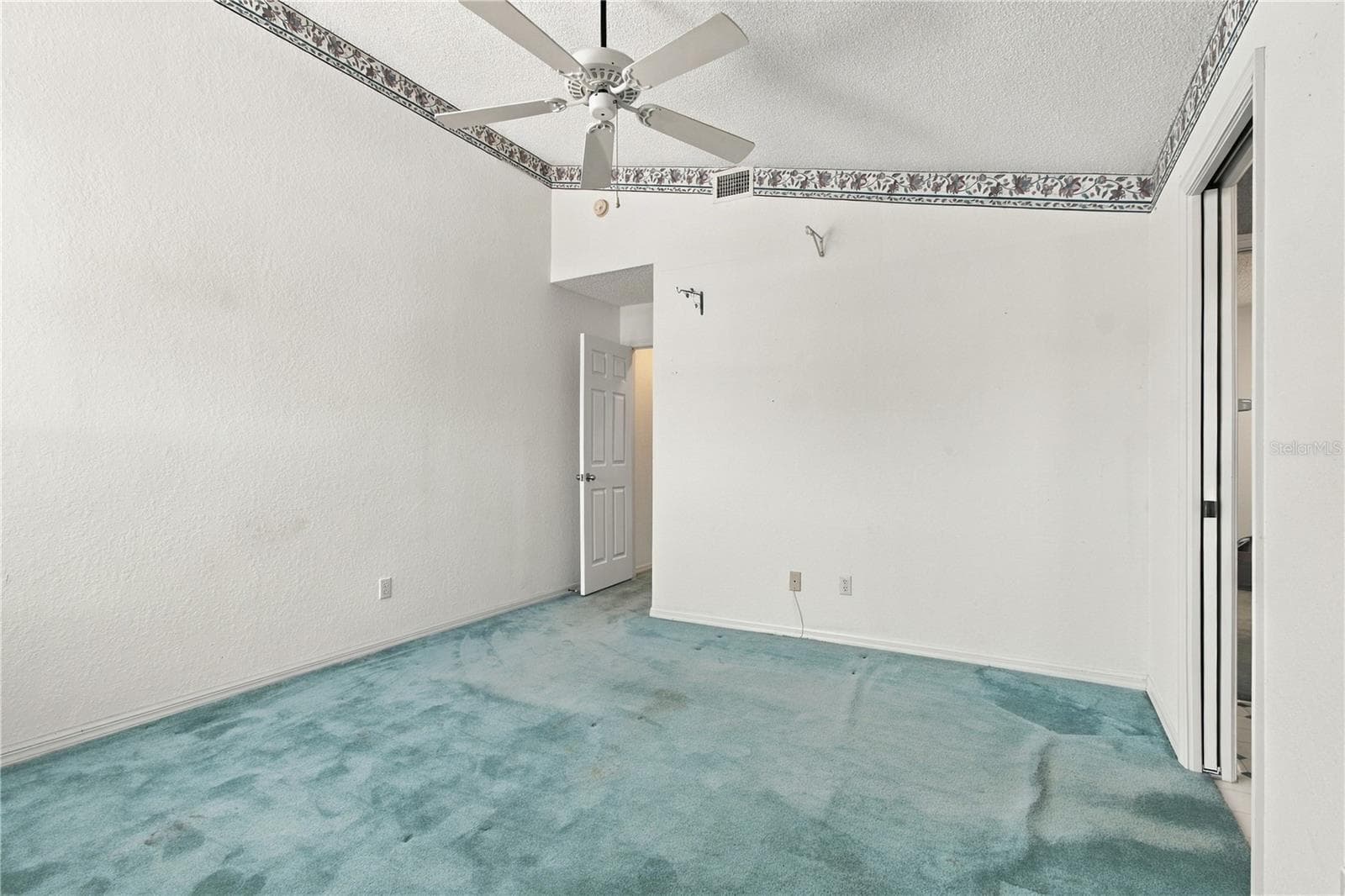 Townhouse at 1050 STARKEY RD #907, LARGO, photo 37 of 75