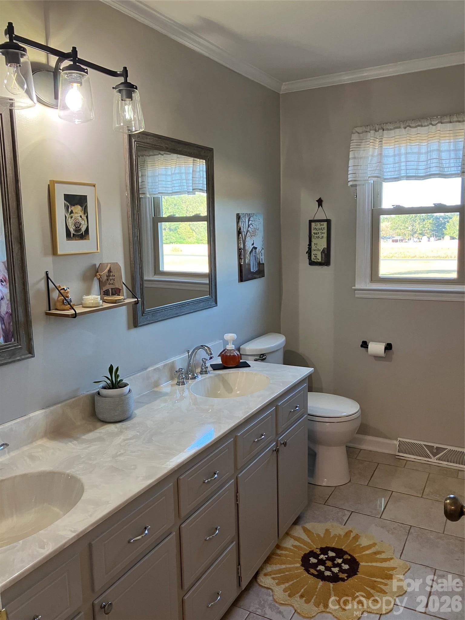 Third full bathroom - 902 Tomberlin Street, Monroe