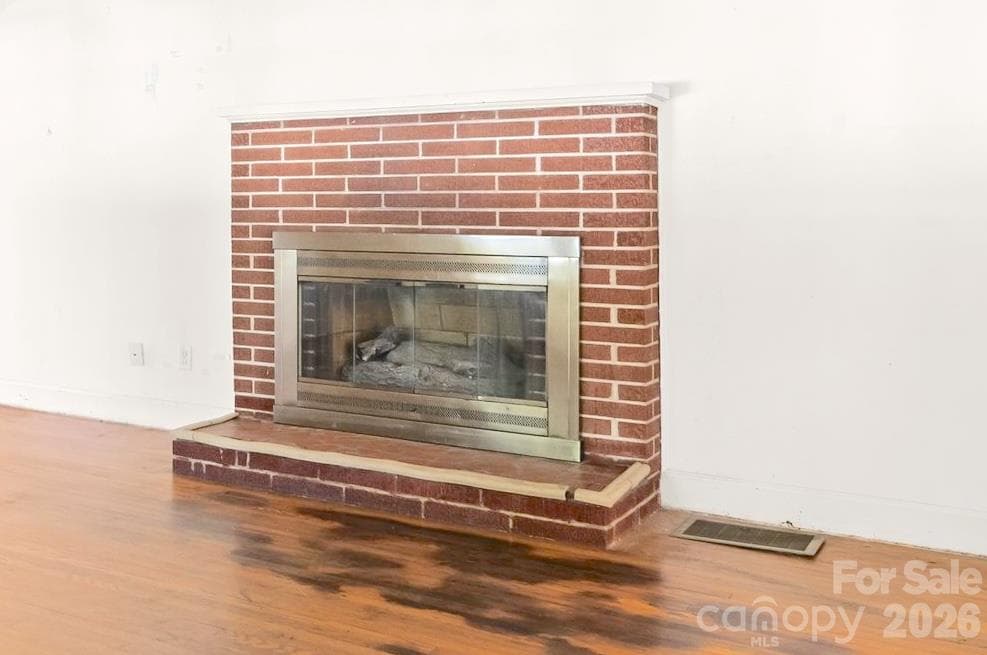 Details: propane Fireplace - 108 Morgan Street, Canton