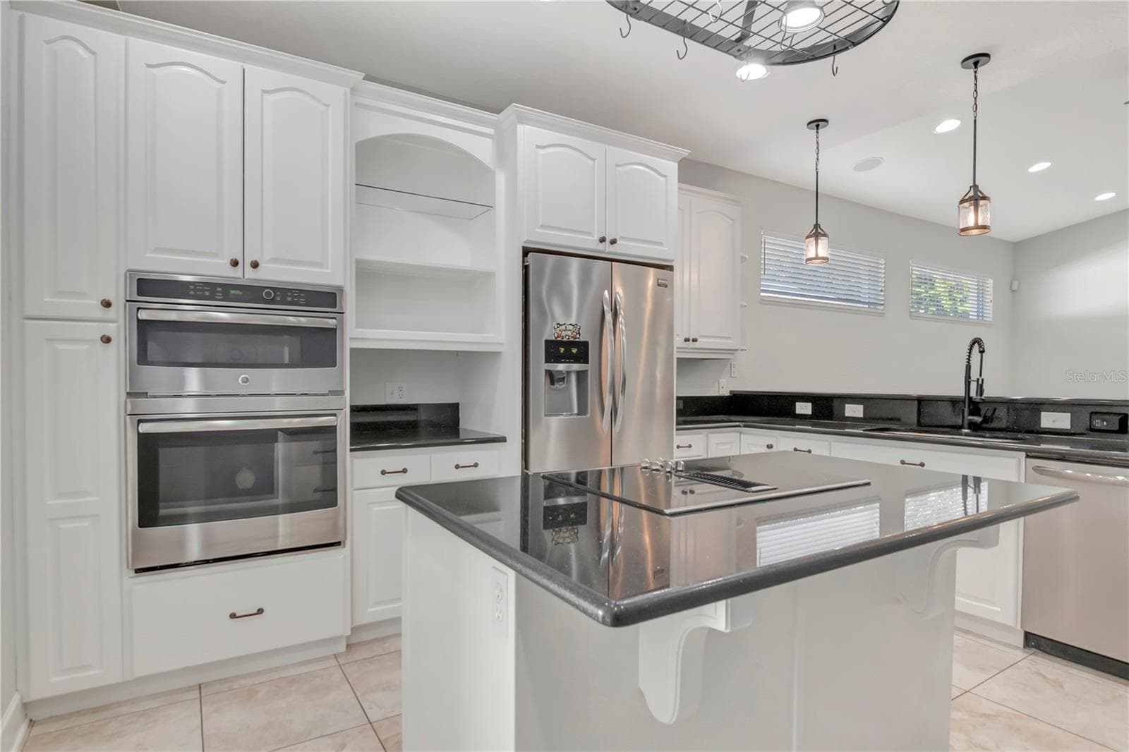 Single Family Residence at 3816 W ESTRELLA ST, TAMPA, photo 2 of 30