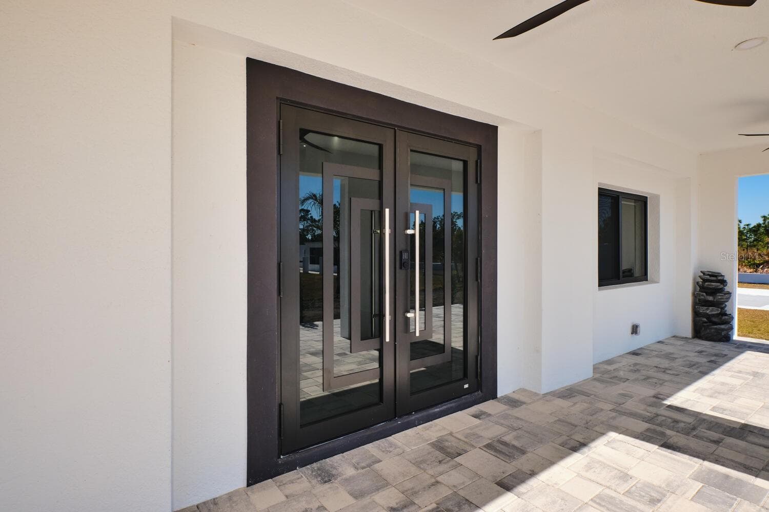 Single Family Residence at 30000 BERMONT RD, PUNTA GORDA, photo 6 of 61