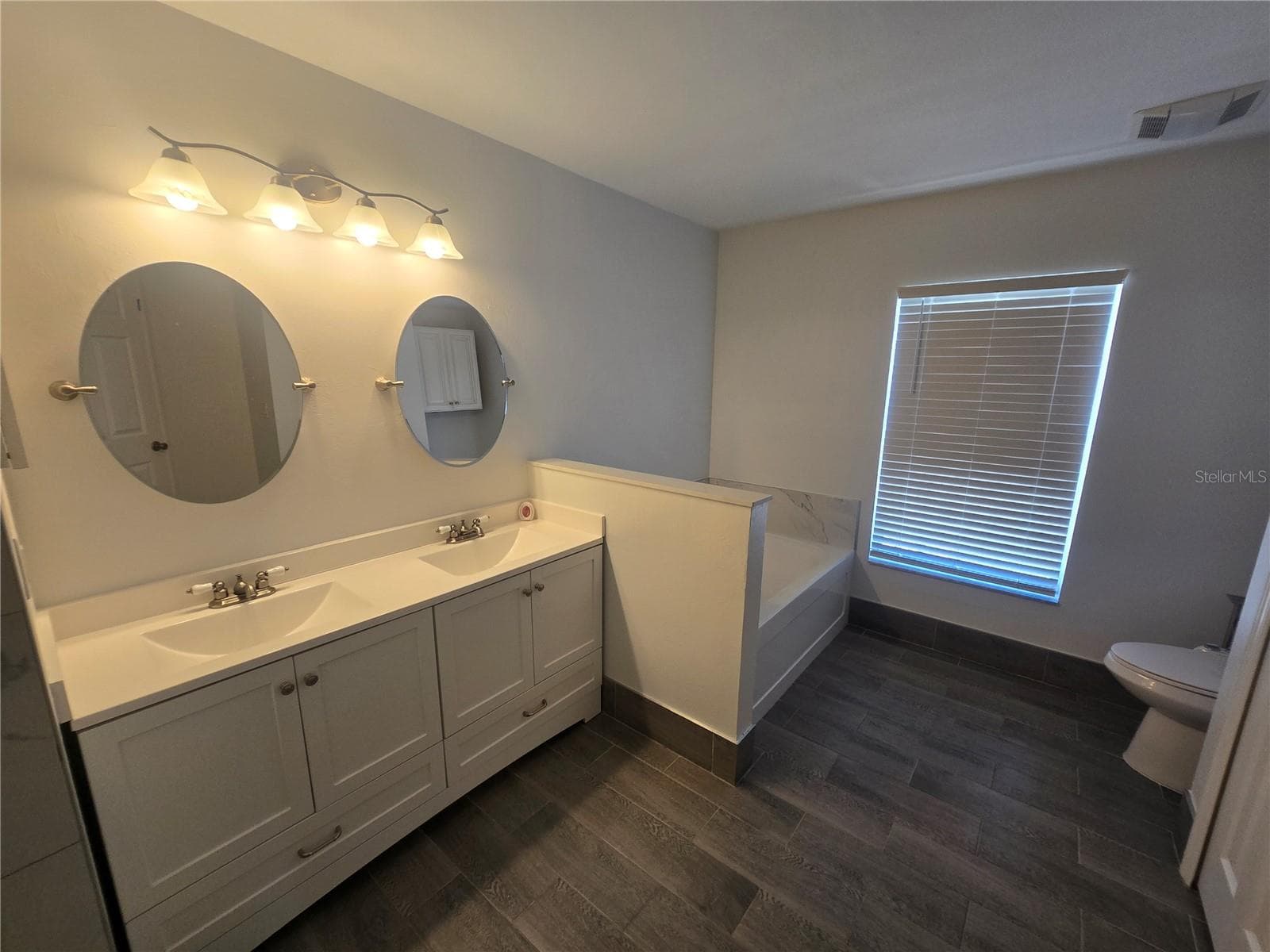 Single Family Residence at 119 NW 3RD PL, CAPE CORAL, photo 22 of 48