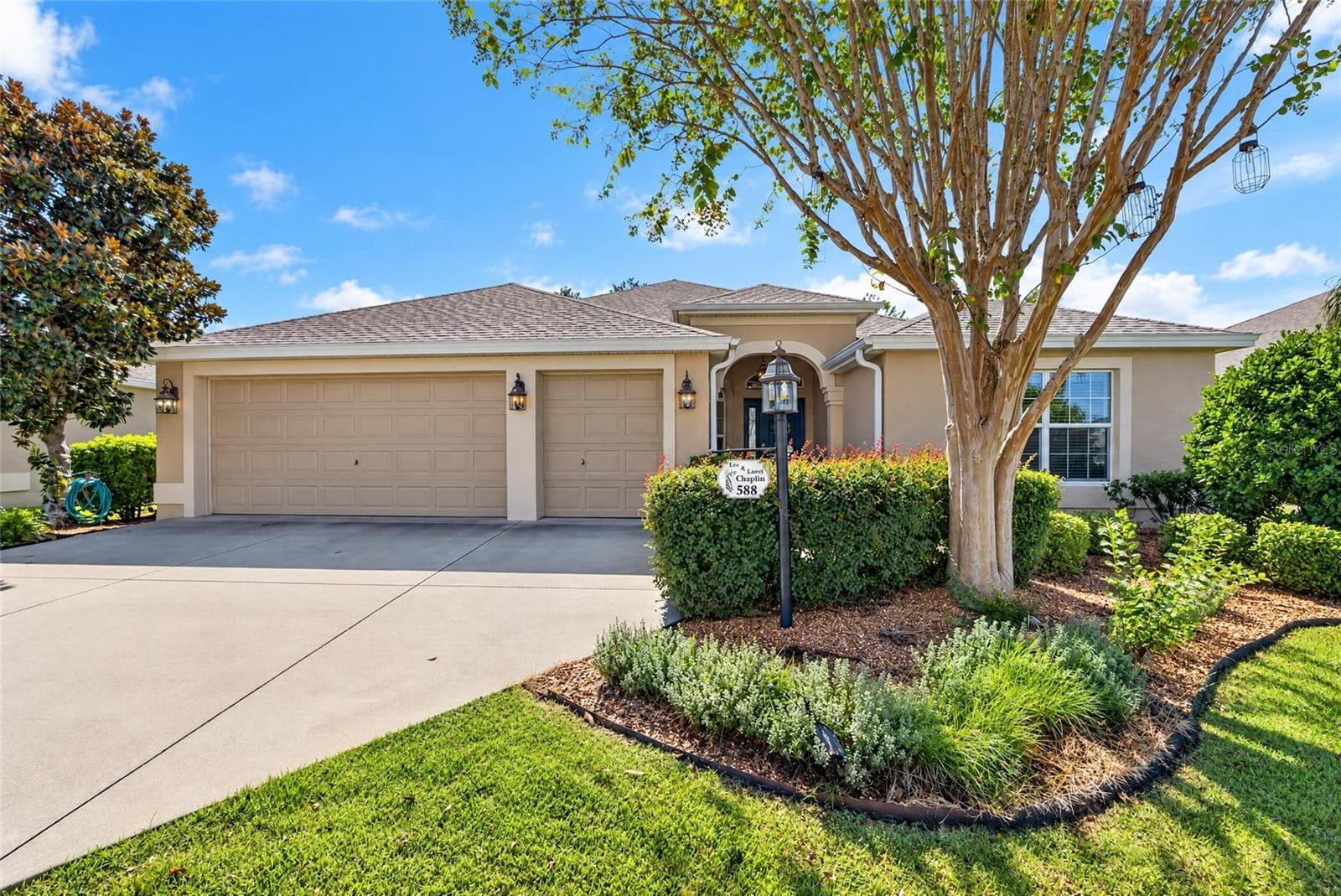 588 BRADFORD LOOP