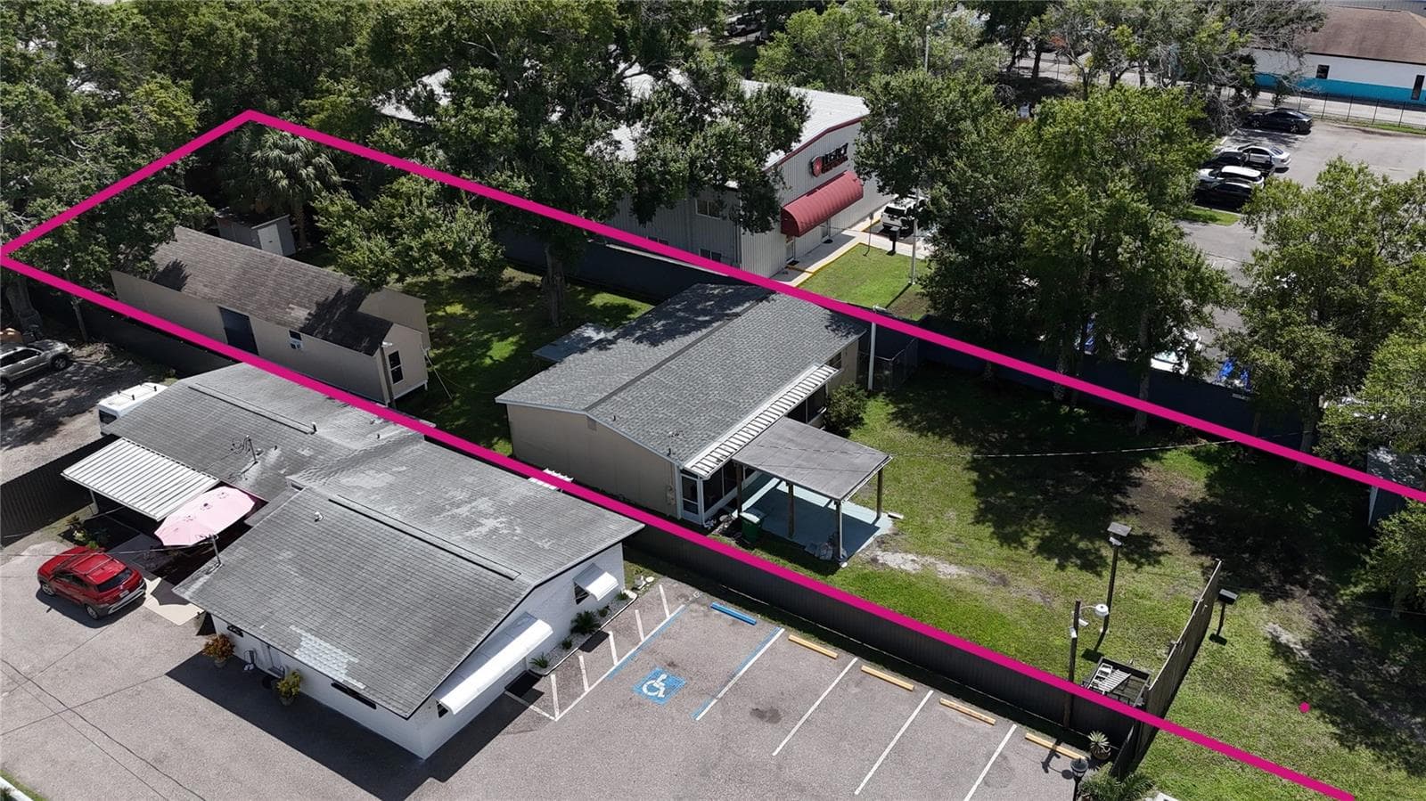 Single Family Residence at 4617 N CLARK AVE, TAMPA, photo 3 of 37