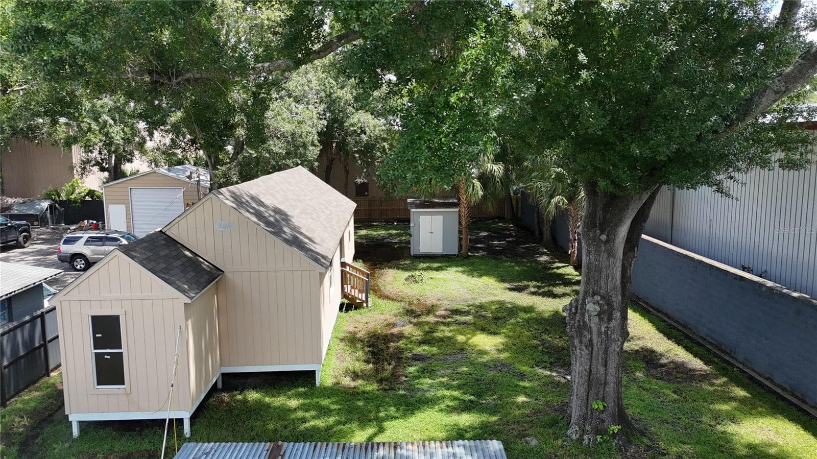Single Family Residence at 4617 N CLARK AVE, TAMPA, photo 10 of 37