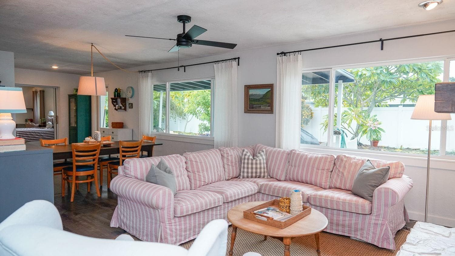 Family room - 6782 33RD AVE N, ST PETERSBURG