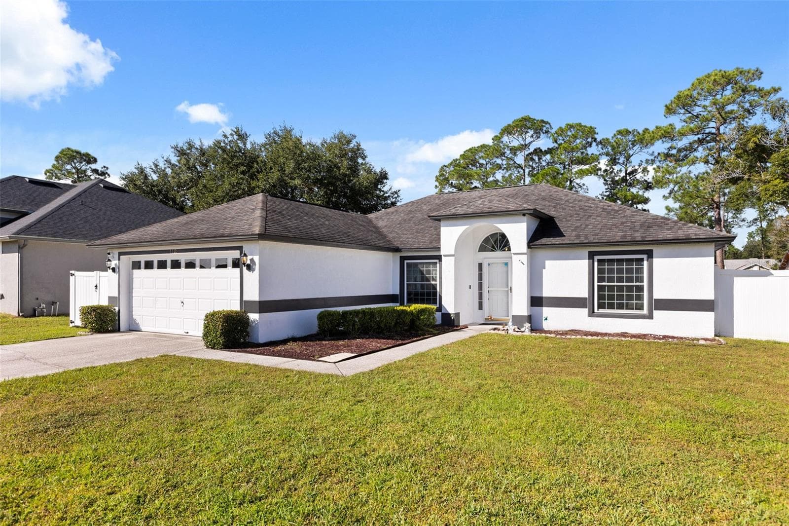 Single Family Residence at 2232 BAGDAD AVE, ORLANDO, photo 3 of 39