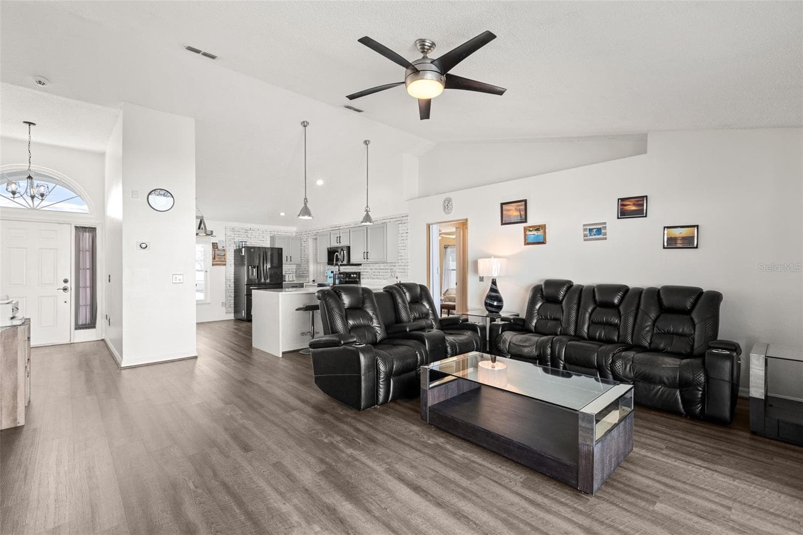 Single Family Residence at 2232 BAGDAD AVE, ORLANDO, photo 6 of 39