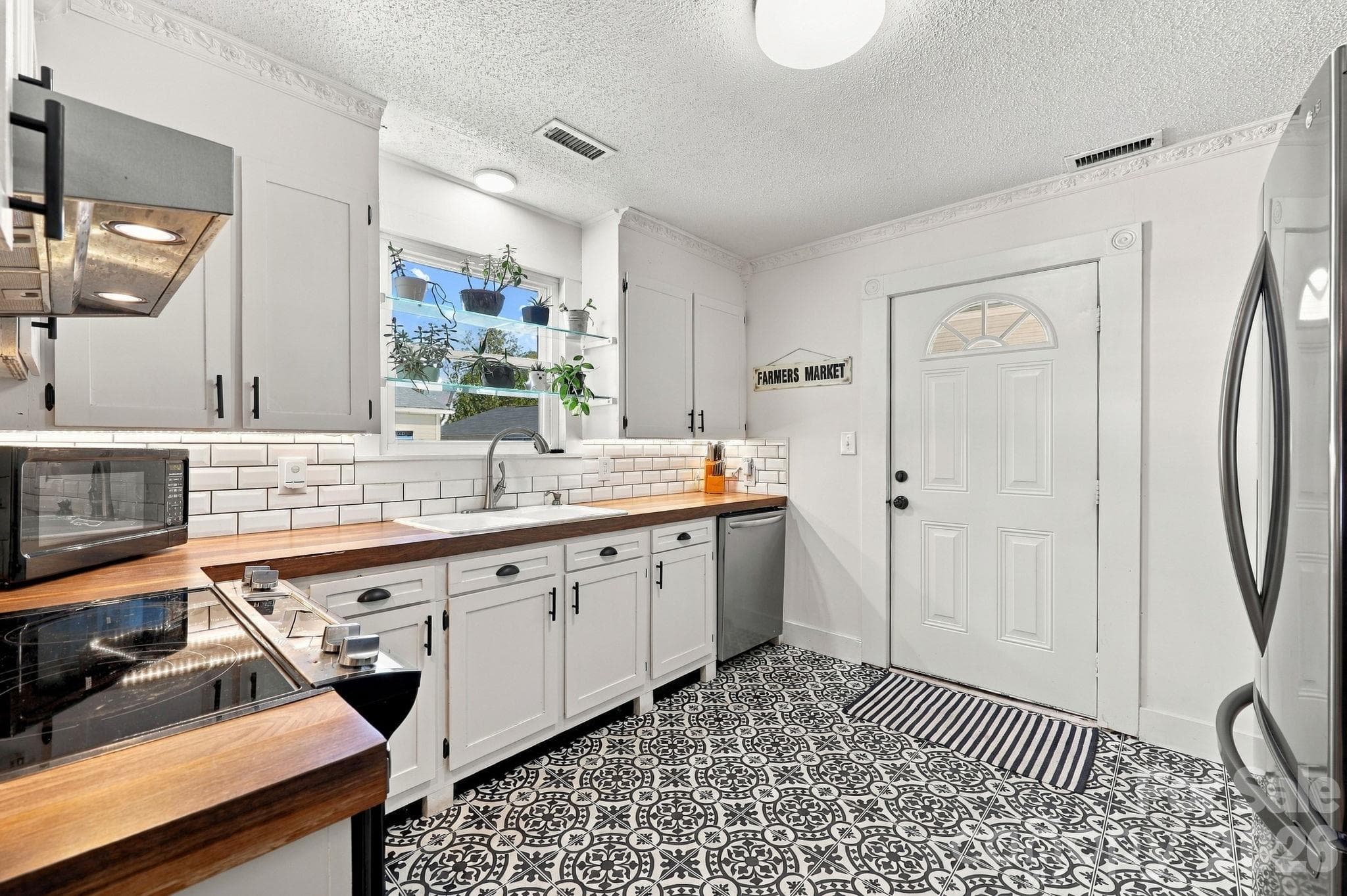 Kitchen has classic touches - 613 Salisbury Street, China Grove