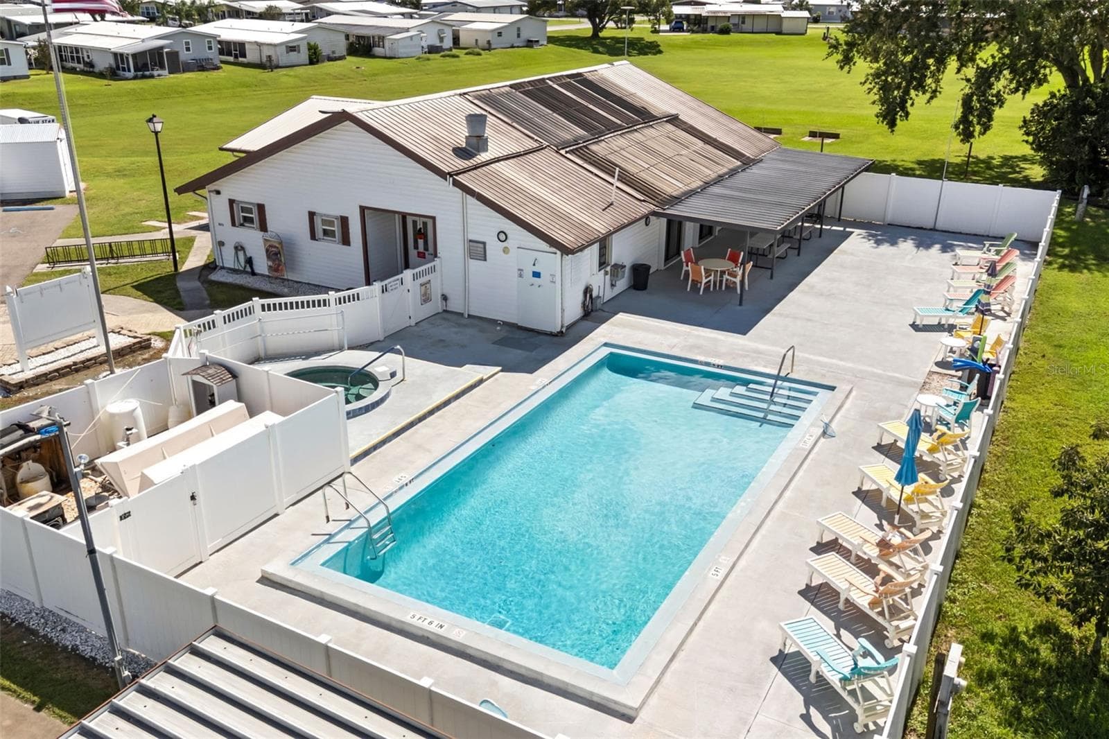 Manufactured Home at 5438 SEVILLE DR, ZEPHYRHILLS, photo 18 of 18
