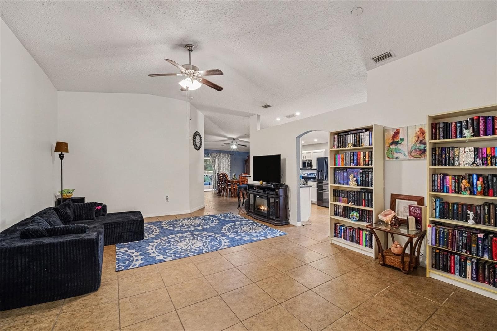 Spacious living area/ tile throughout - 5531 TALBOT BLVD, COCOA