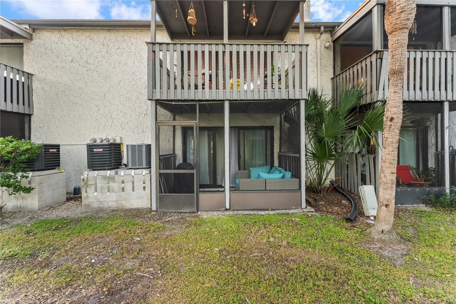 Condominium at 11538 7TH LN N #1303, ST PETERSBURG, photo 2 of 25